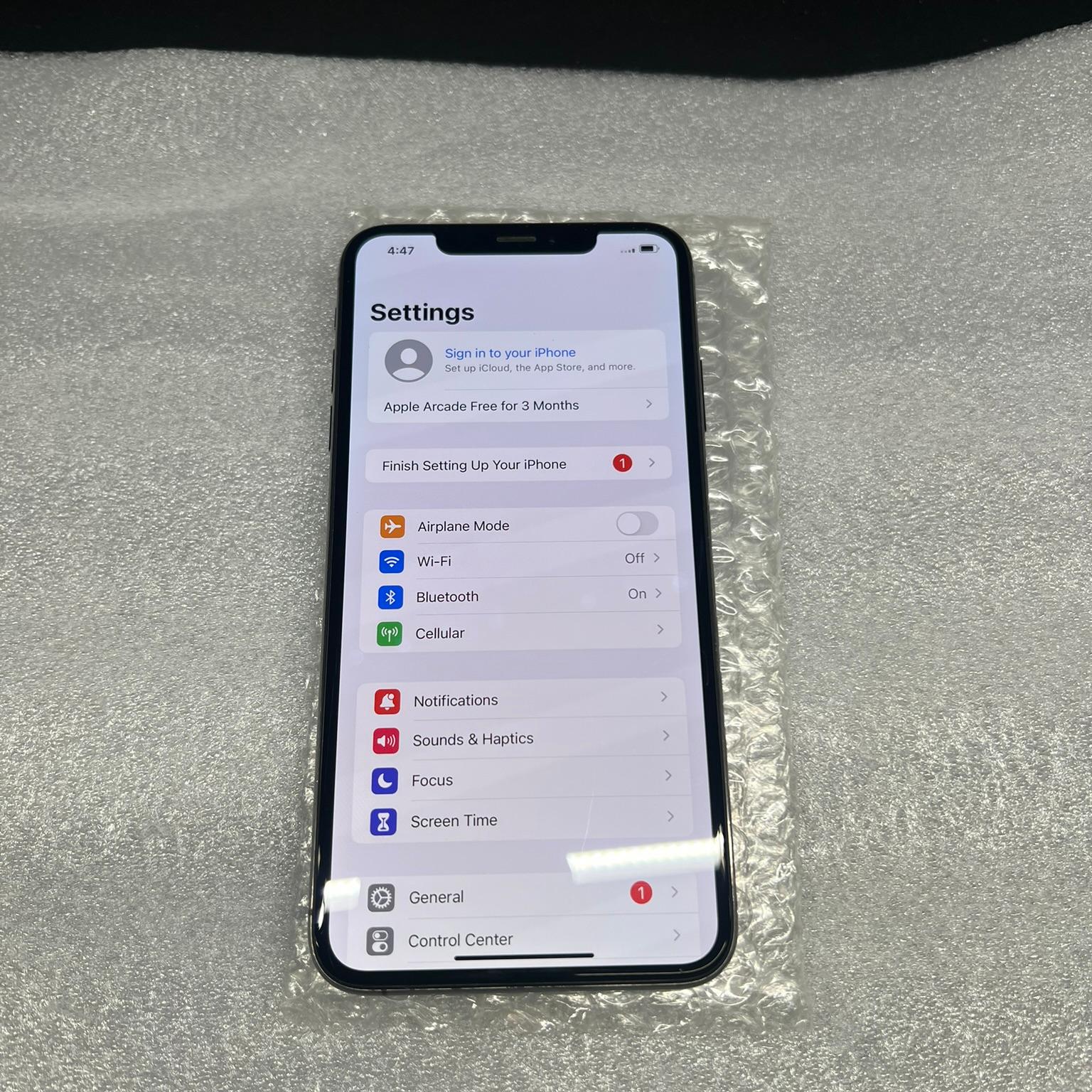 Apple iPhone XS Max – Unlocked – 512 GB – Space Gray