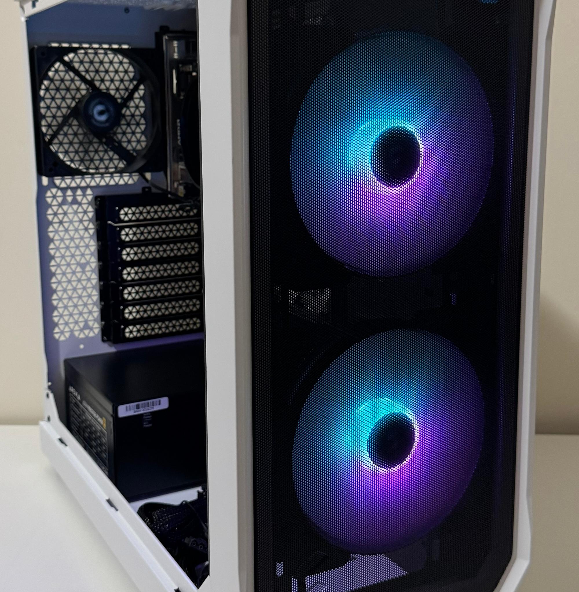 AMD Ryzen 5 5600G Gaming PC Radeon Vega 7 Graphics ASUS B550M-A B550 Fractal Design Focus 2 Case