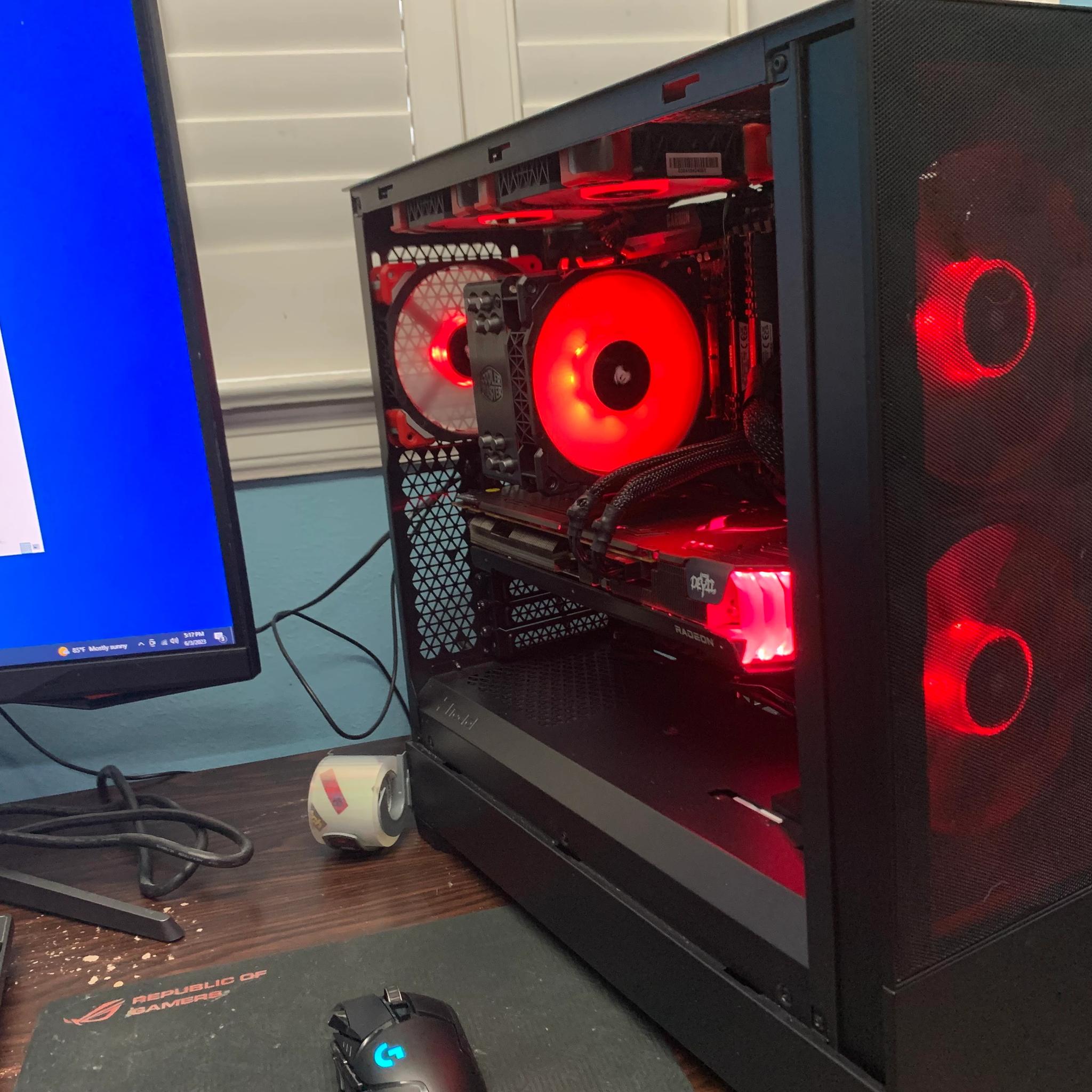 Red Devil|Ryzen 7 3700X|RX 6700XT|32GB|500GB SSD|2TB HDD|Wifi|Windows 10 Pro