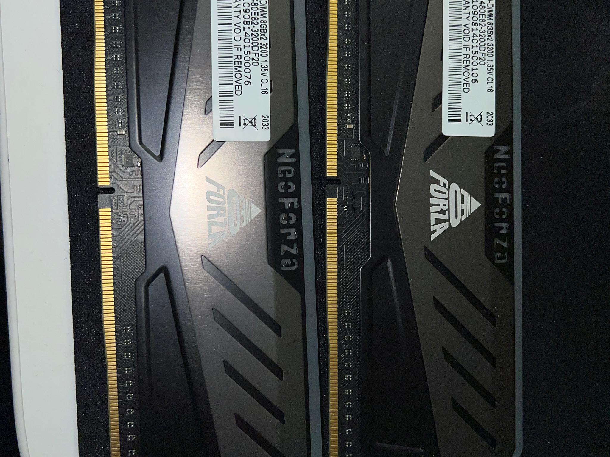 Neo Ferza 2x8 DDR4 3200mhz