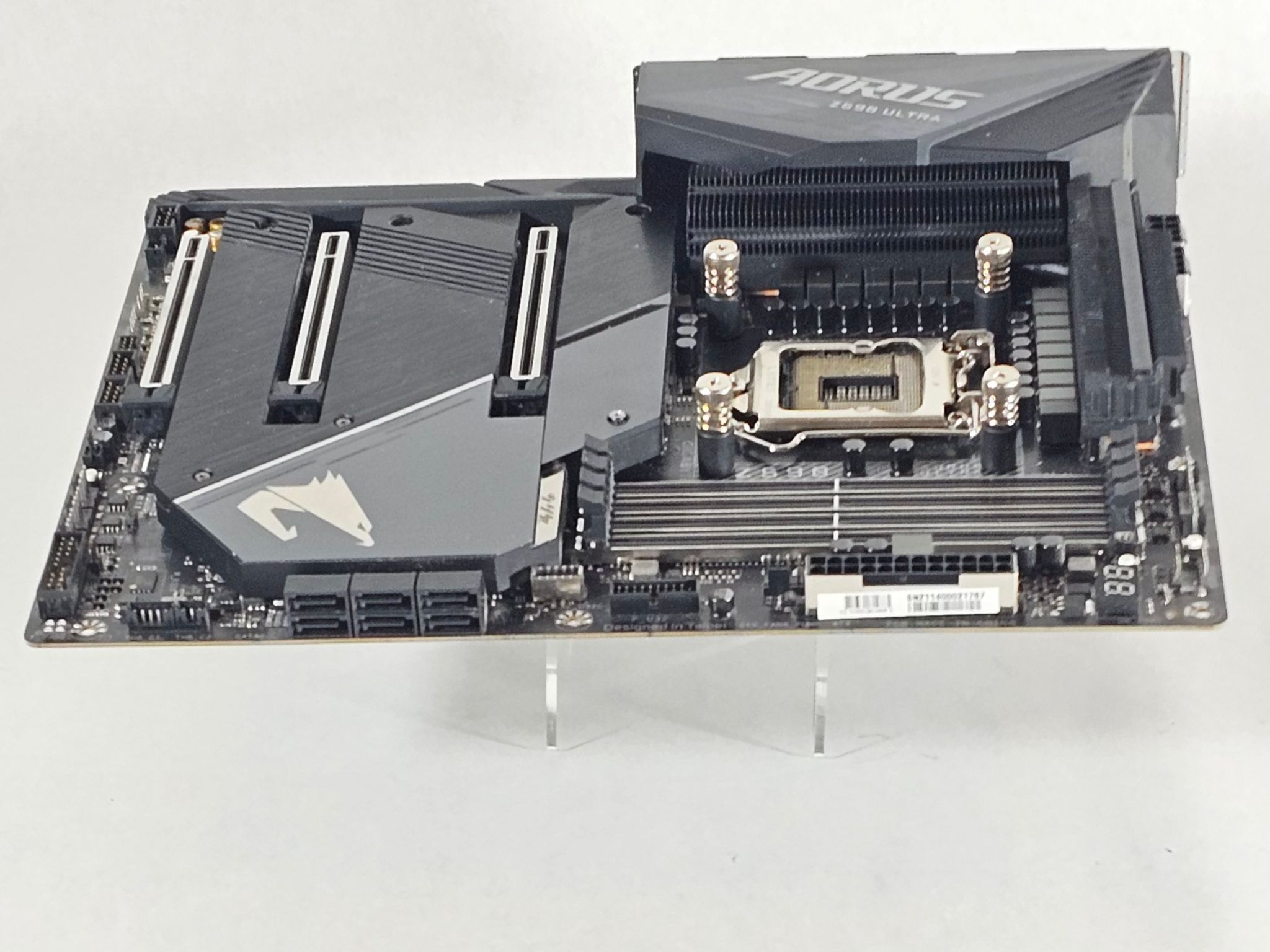 Gigabyte Z590 AORUS ULTRA DDR4 LGA1200 11th Gen Intel ATX Motherboard