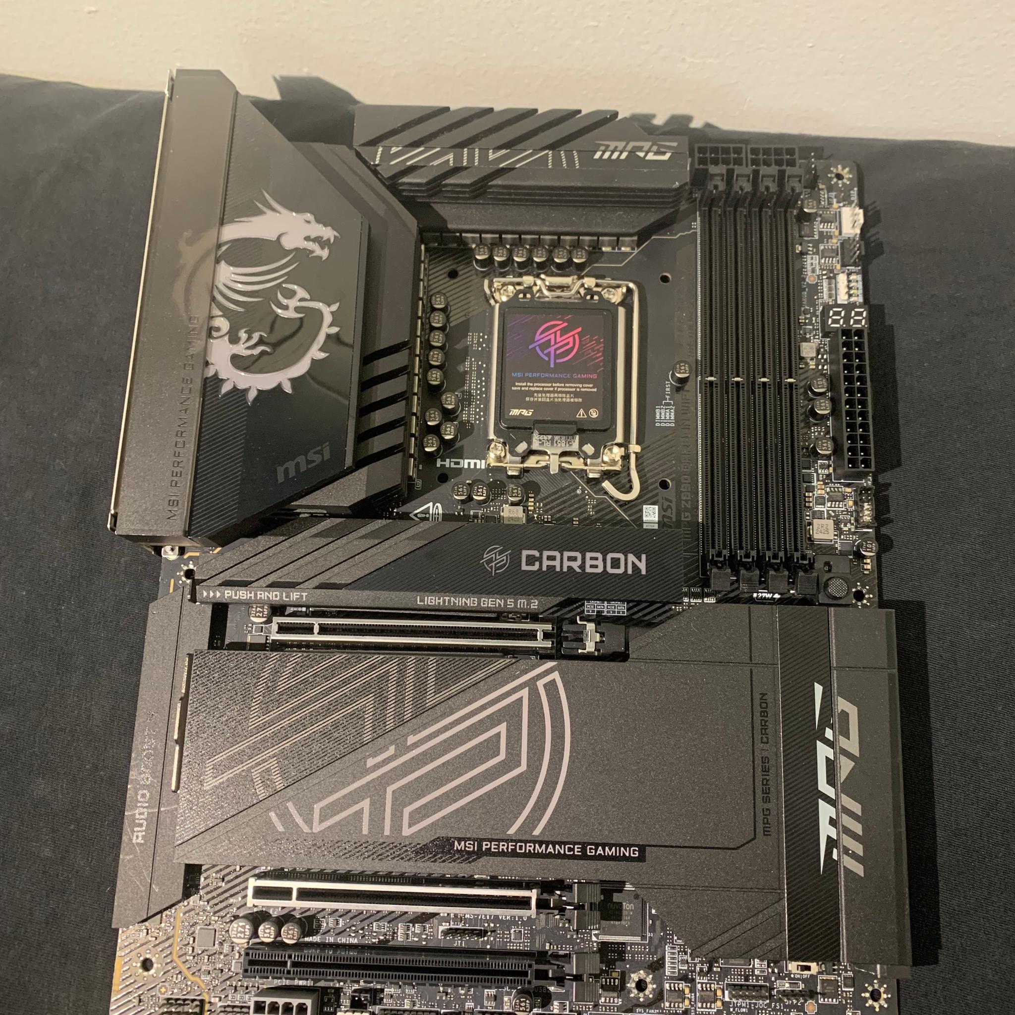 MSI MAG Z890 Carbon Wifi