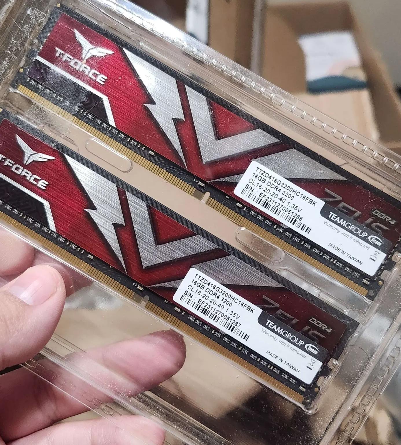 Crucial DDR4 32gb(2x16gb) 3200MT/s CL22/ TEAMGROUP DDR4 32gb(x2 16gb) 3200MT/s CL16