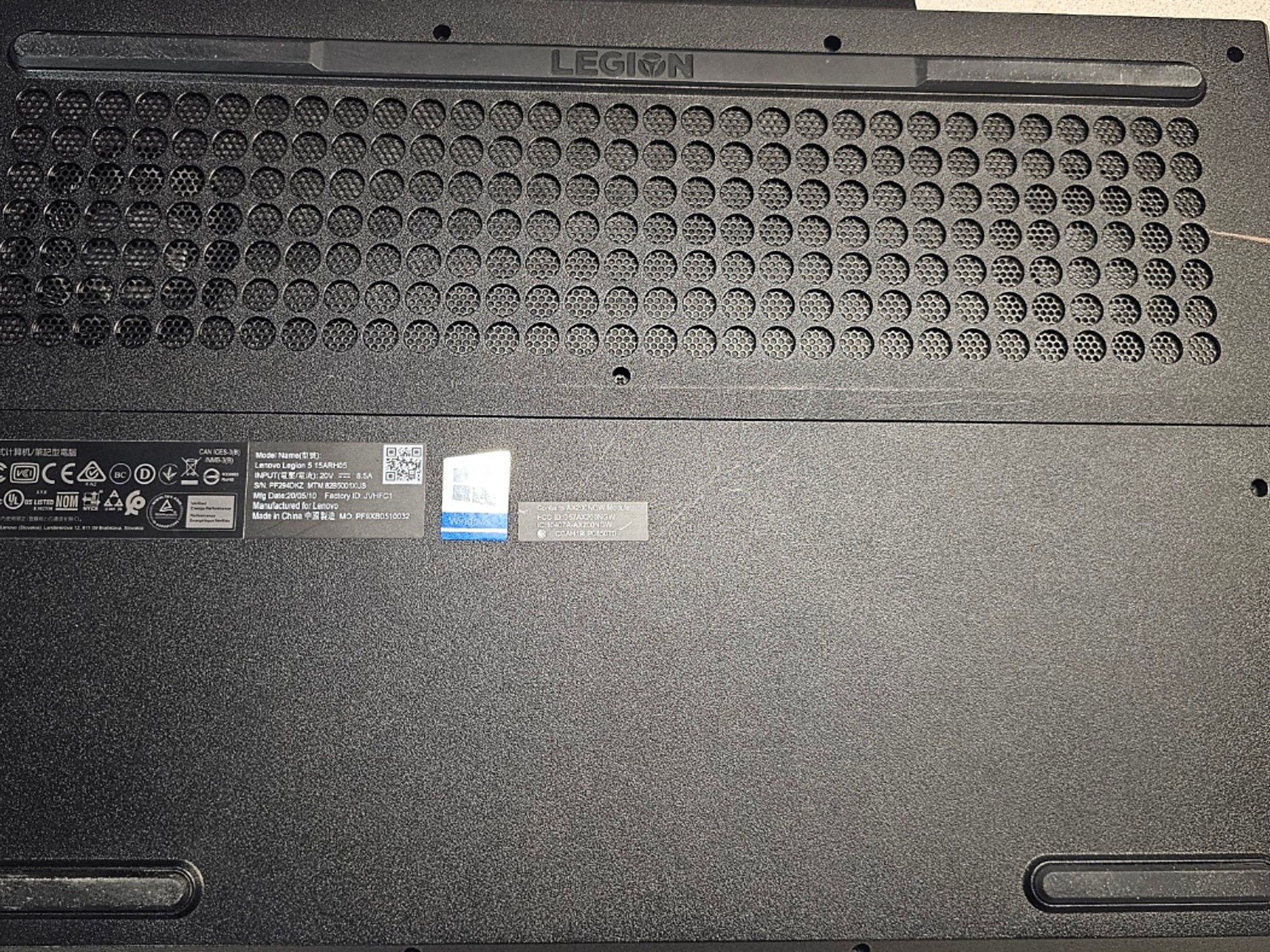 Lenovo Legion 5, Ryzen 5 4600H, GTX 1650 ti, 8gb ram, 256 gb ssd with 1 tb hard drive