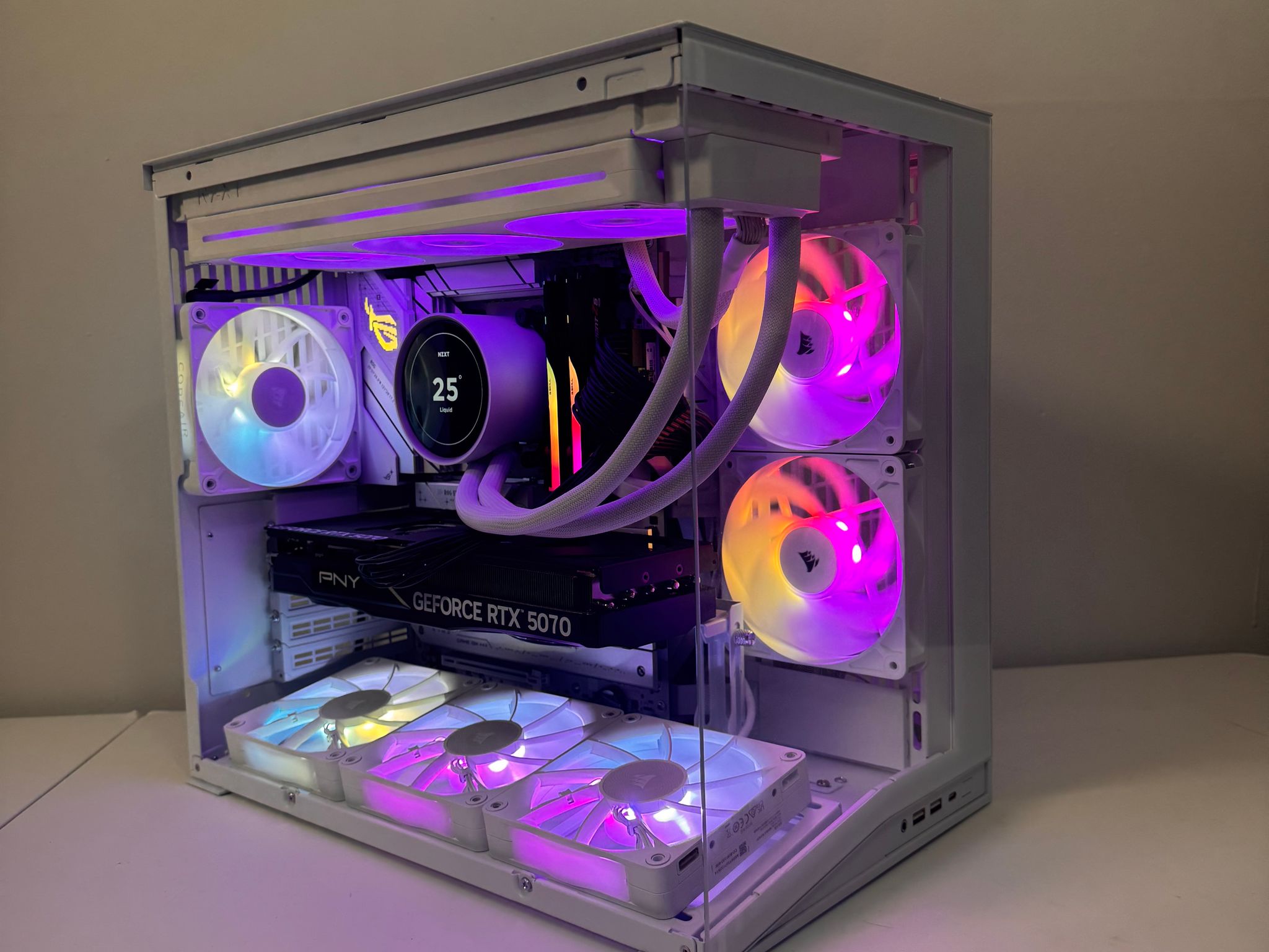 Custom Gaming PC – Ryzen 7 7800X3D / PNY 5070 OC Triple Fan / 32GB RAM
