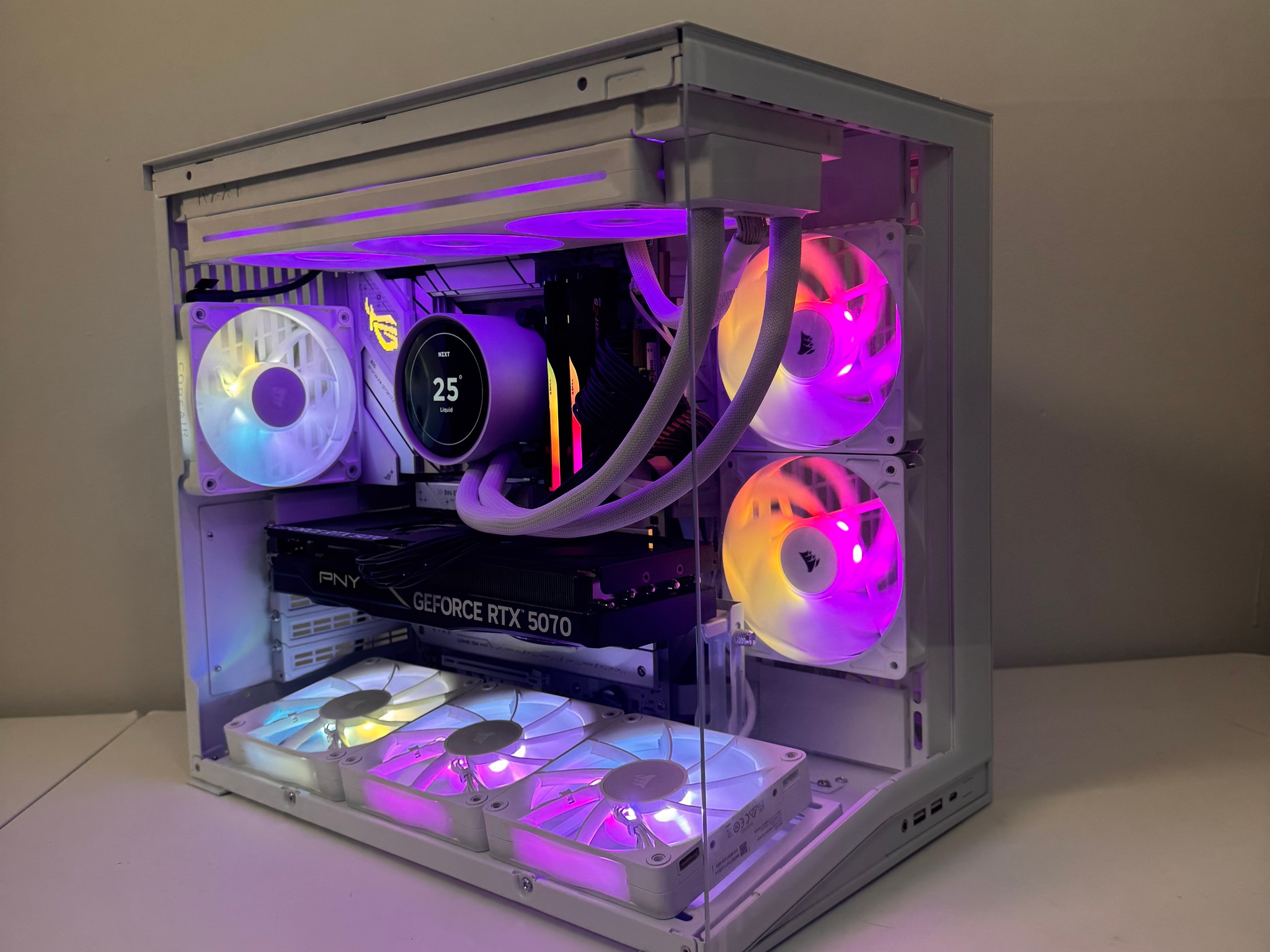 Custom Gaming PC – Ryzen 7 7800X3D / PNY 5070 OC Triple Fan / 32GB RAM