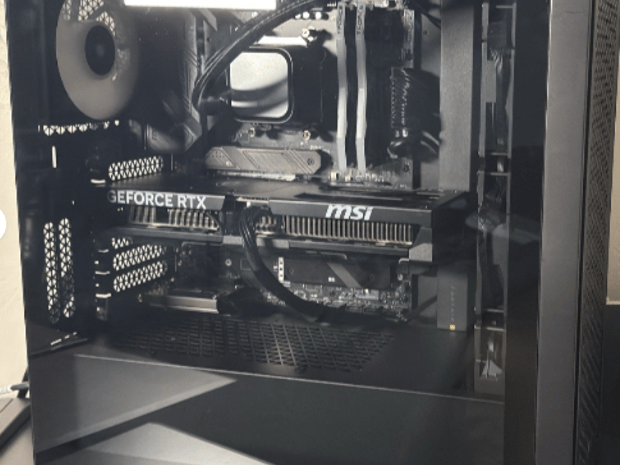 🥷 Stealth ⚫️ | NVIDIA RTX 5070 Ti 16GB | AMD Ryzen 7 9800X3D | 32GB DDR5 | MSI 360 AIO