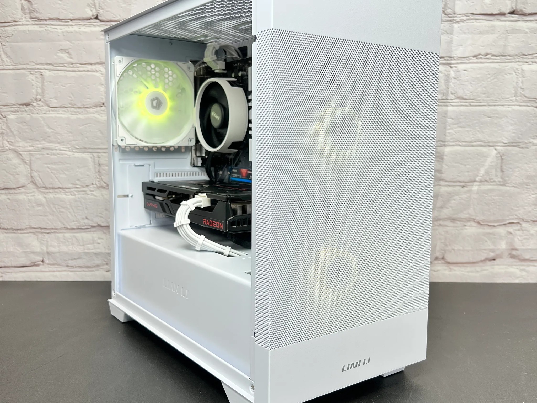 RX 6600 XT Ryzen 5 3600 16GB RAM 1TB M.2 Wifi/BT Win 10 Gaming PC