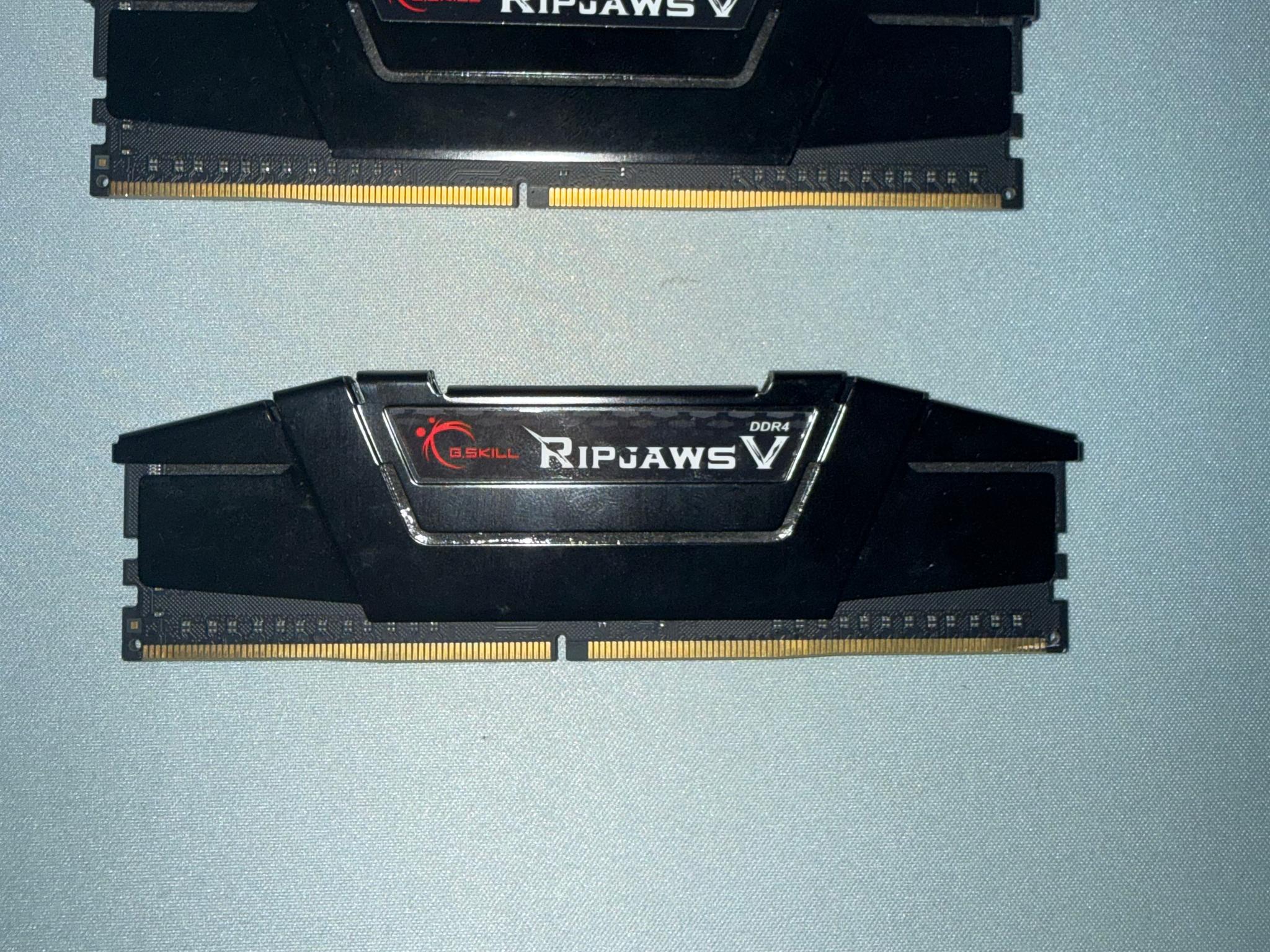 G.SKILL Ripjaws V 16GB DDR4 3200MHz CL16 Memory