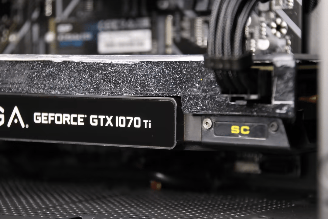 "LUNA" // Ryzen 7 2700X, GTX 1070 Ti // Mid-Range Gaming PC