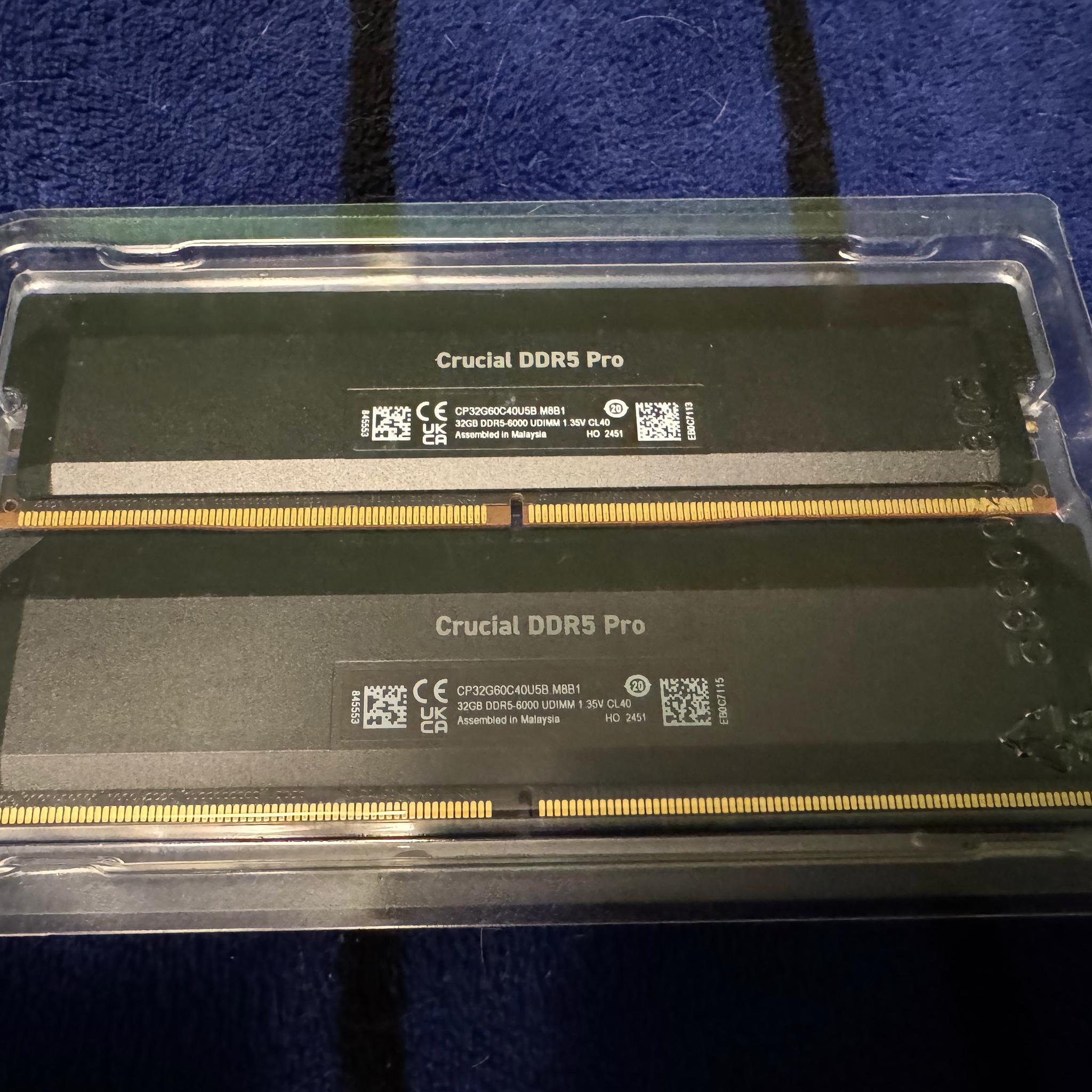 Crucial Pro DDR5 RAM 64GB Kit (2x32GB) 6000MHz CL40 - Black CP2K32G60C40U5B