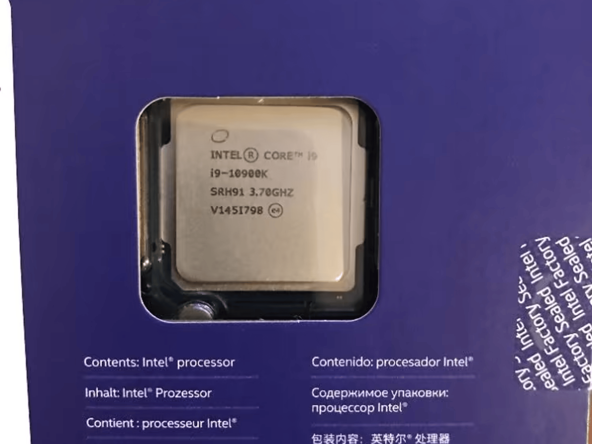 Intel Core i9-10900K 3.7 GHz 10-Core Processor Unlocked 