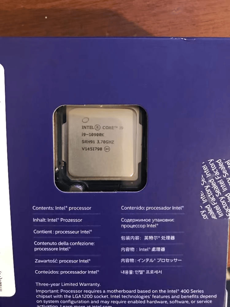 Intel Core i9-10900K 3.7 GHz 10-Core Processor Unlocked 