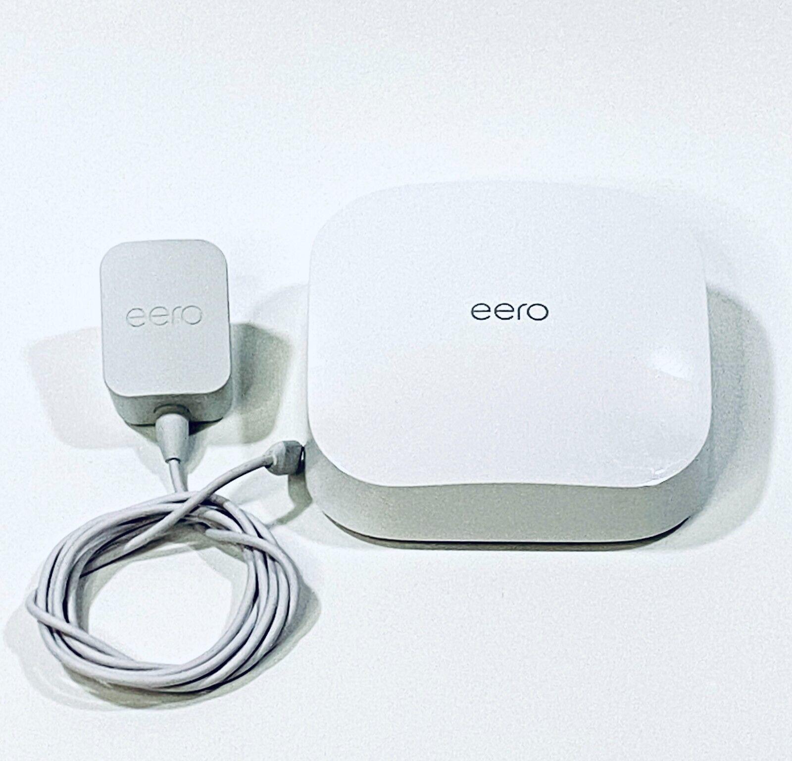 EERO Pro 6 Tri-band Wi-Fi 6 Gigabit Speed Mesh Wi-Fi Router K010001