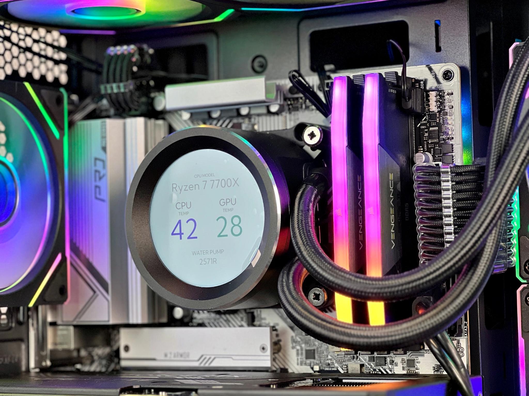 Ryzen 7 7700X RTX 4070 32GB DDR5 2TB M.2 Win 11Pro Gaming PC