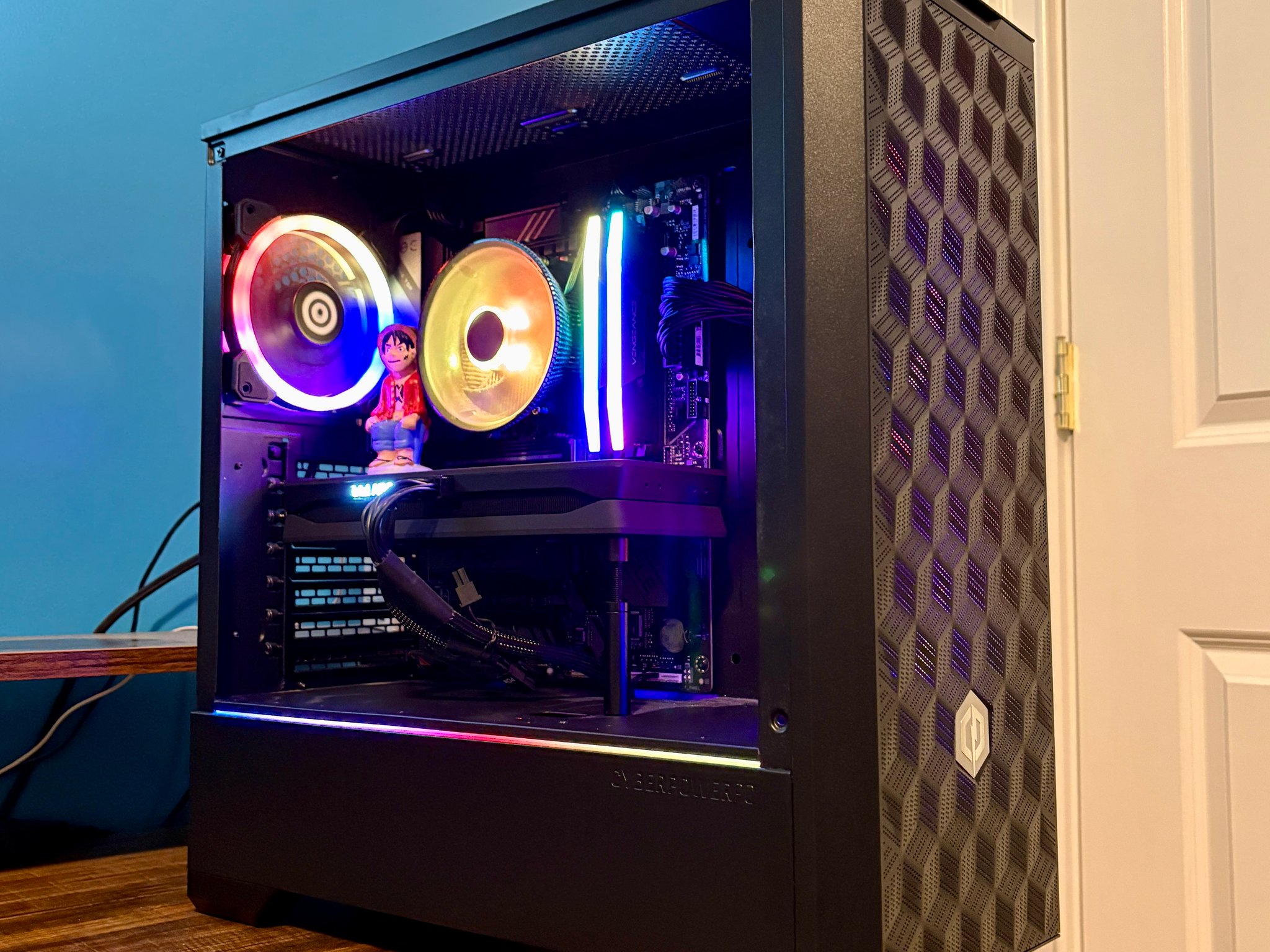 Custom Made PC-Ryzen 5 7500f-Intel Arc Battlemage B580-Corsair Vengeance 32GB DDR5 Ram-2TB SSD(NVMe)