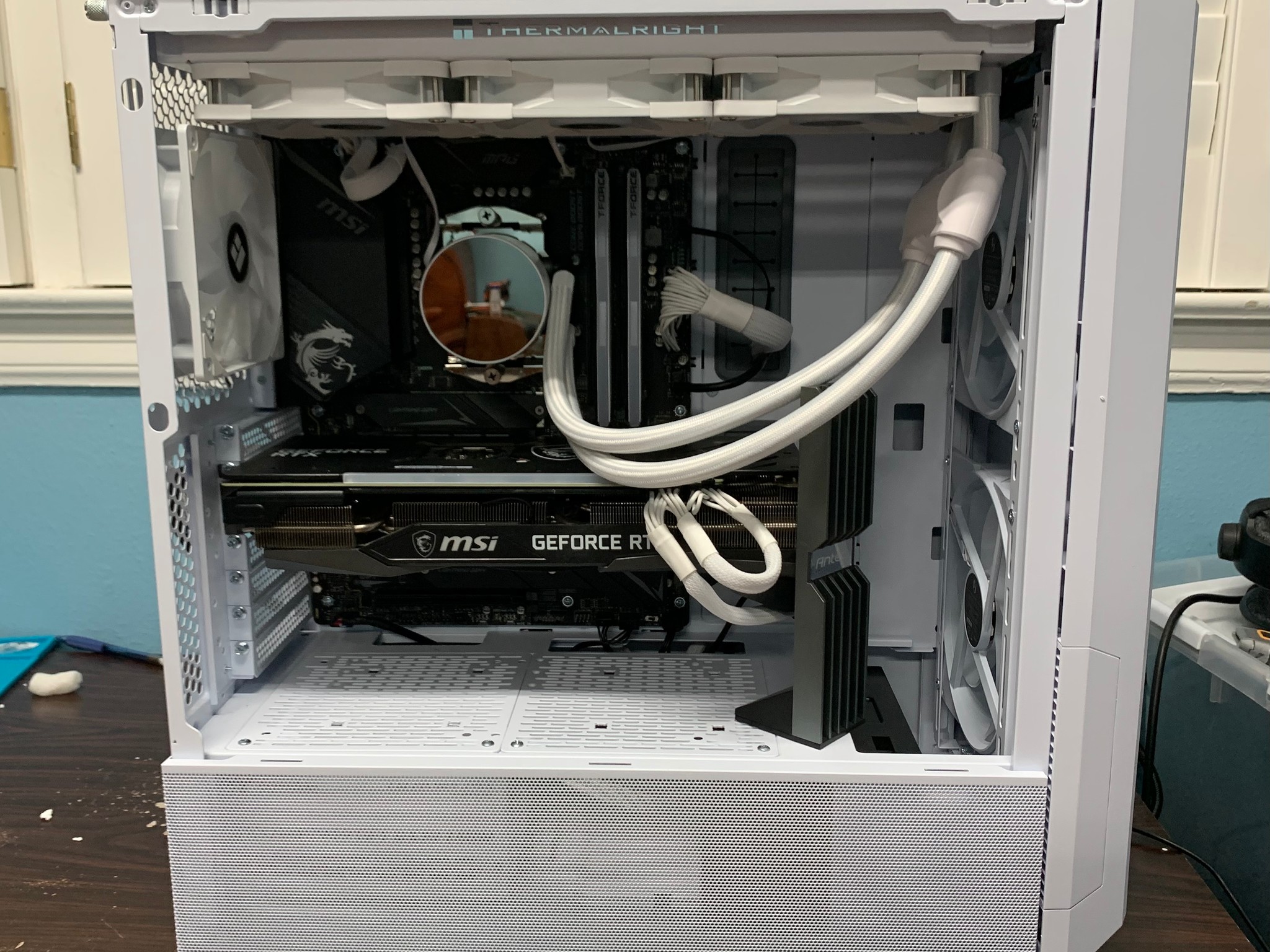 White Steel |Ryzen 7 5700X|RTX 3070 8GB|32GB RAM|2TB SSD|Windows 11 Pro