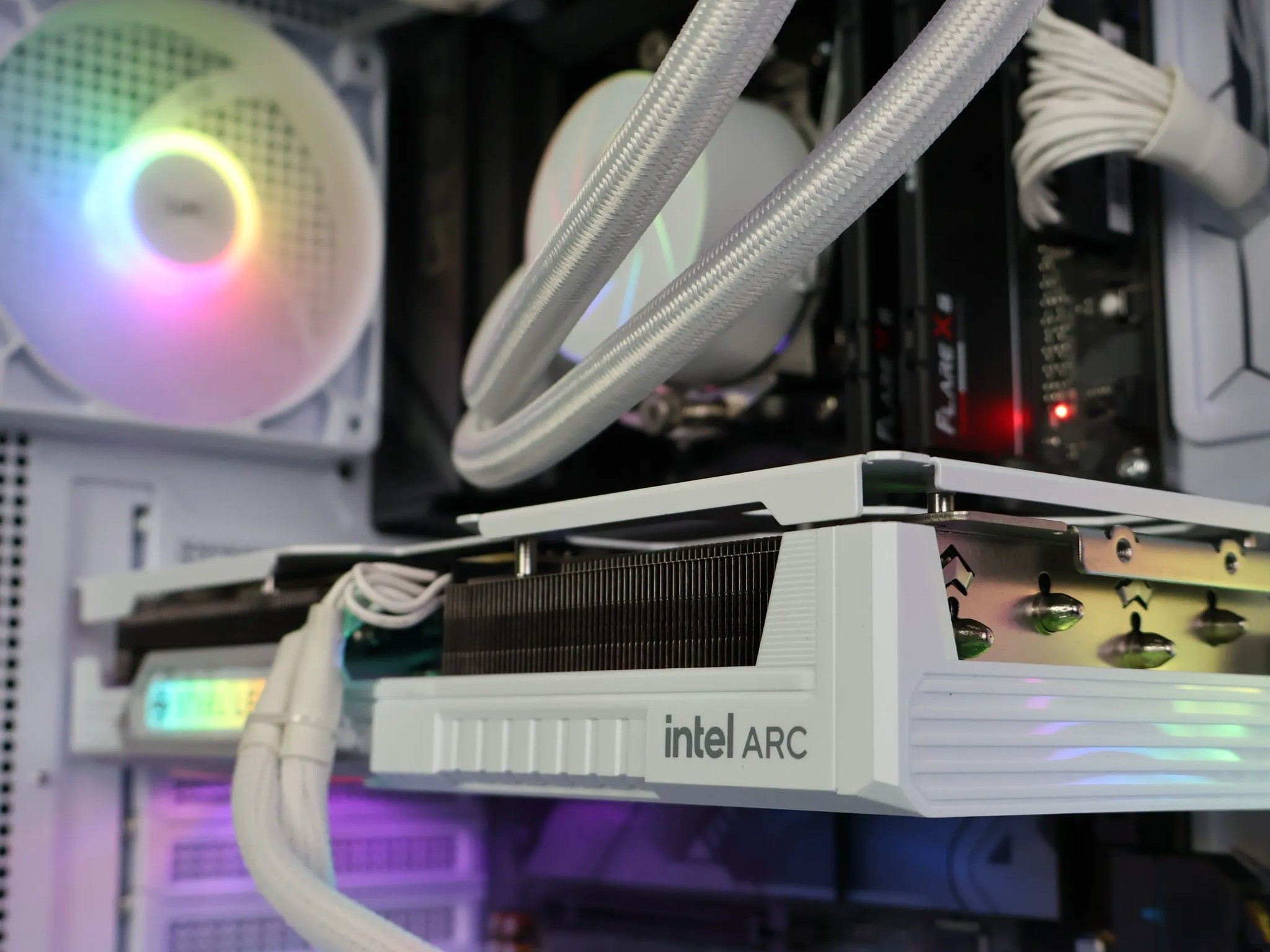 ⚪ Ryzen 5 8400F/Arc B580 12GB Gaming/Streaming PC ⚪