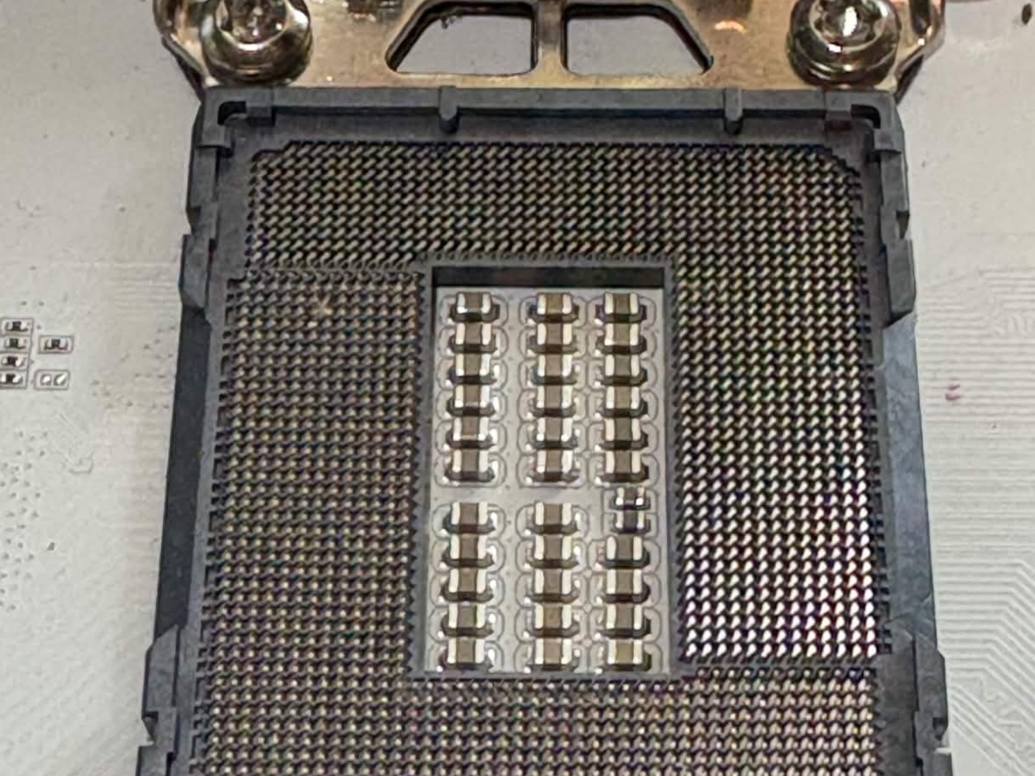 Gigabyte Z790 AORUS PRO X