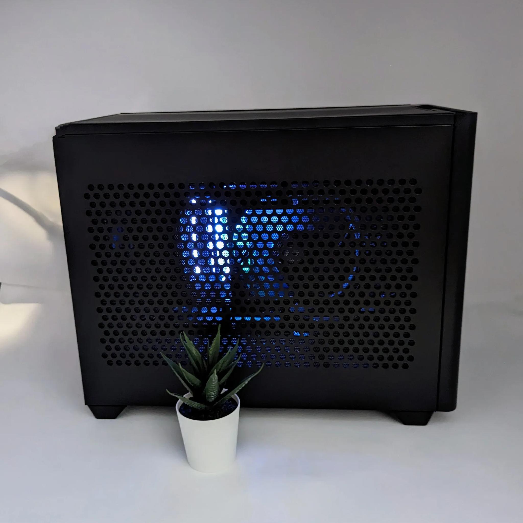 Minimalist Power ITX | RTX 4070 | Intel i5-12600K | 32gb RAM | 4TB Gen 4 NVMe SSD