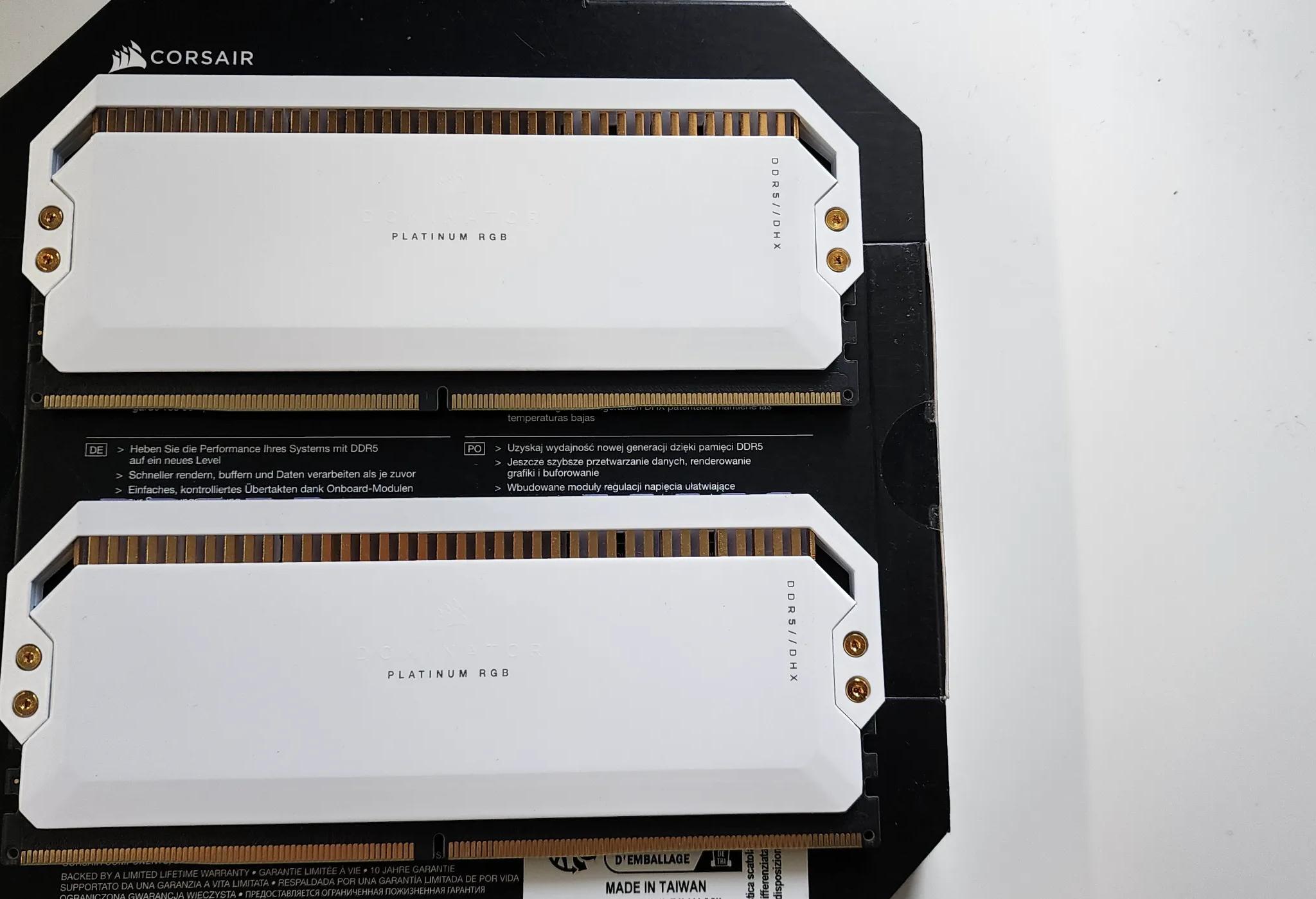 Corsair Dominator Platinum RGB DDR5 6000MHZ 32GB Intel XMP Ready WHITE