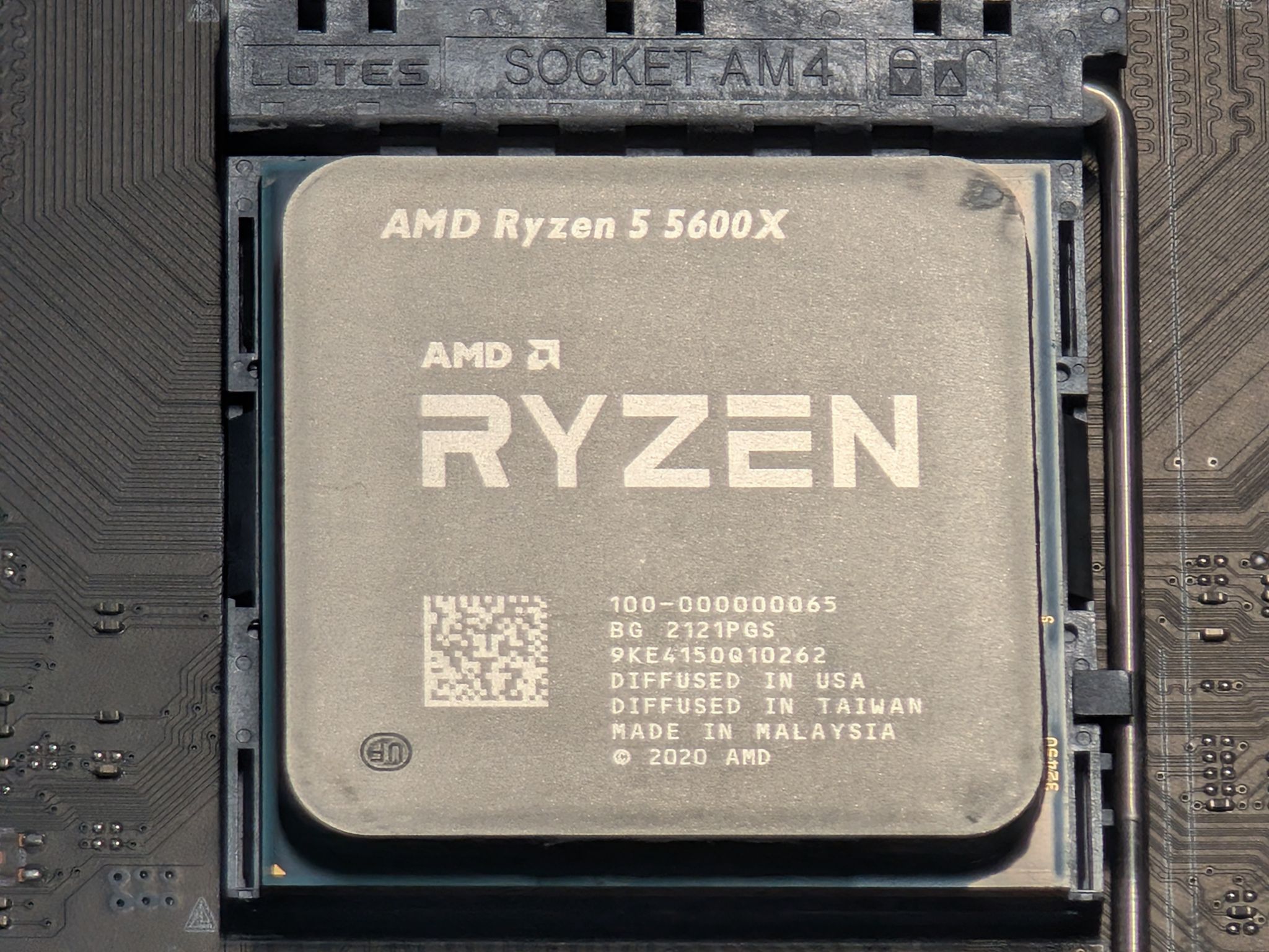 Ryzen 5 5600X + RX 6700 XT Red Devil + ROG Strix B550-F + 16GB DDR4