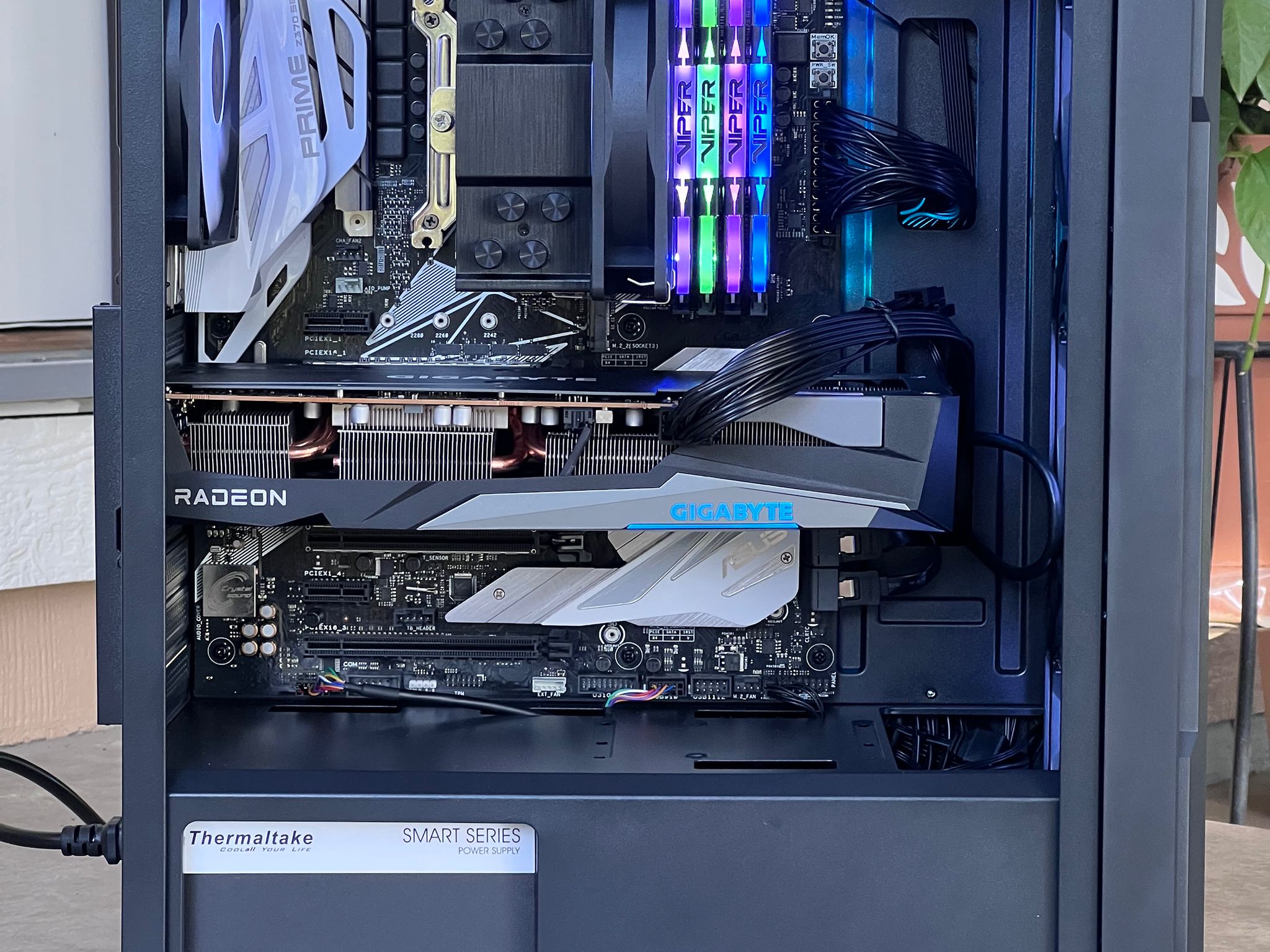🖤Big black⬛️Rx 7600, i7 8700k, 32GB ram
