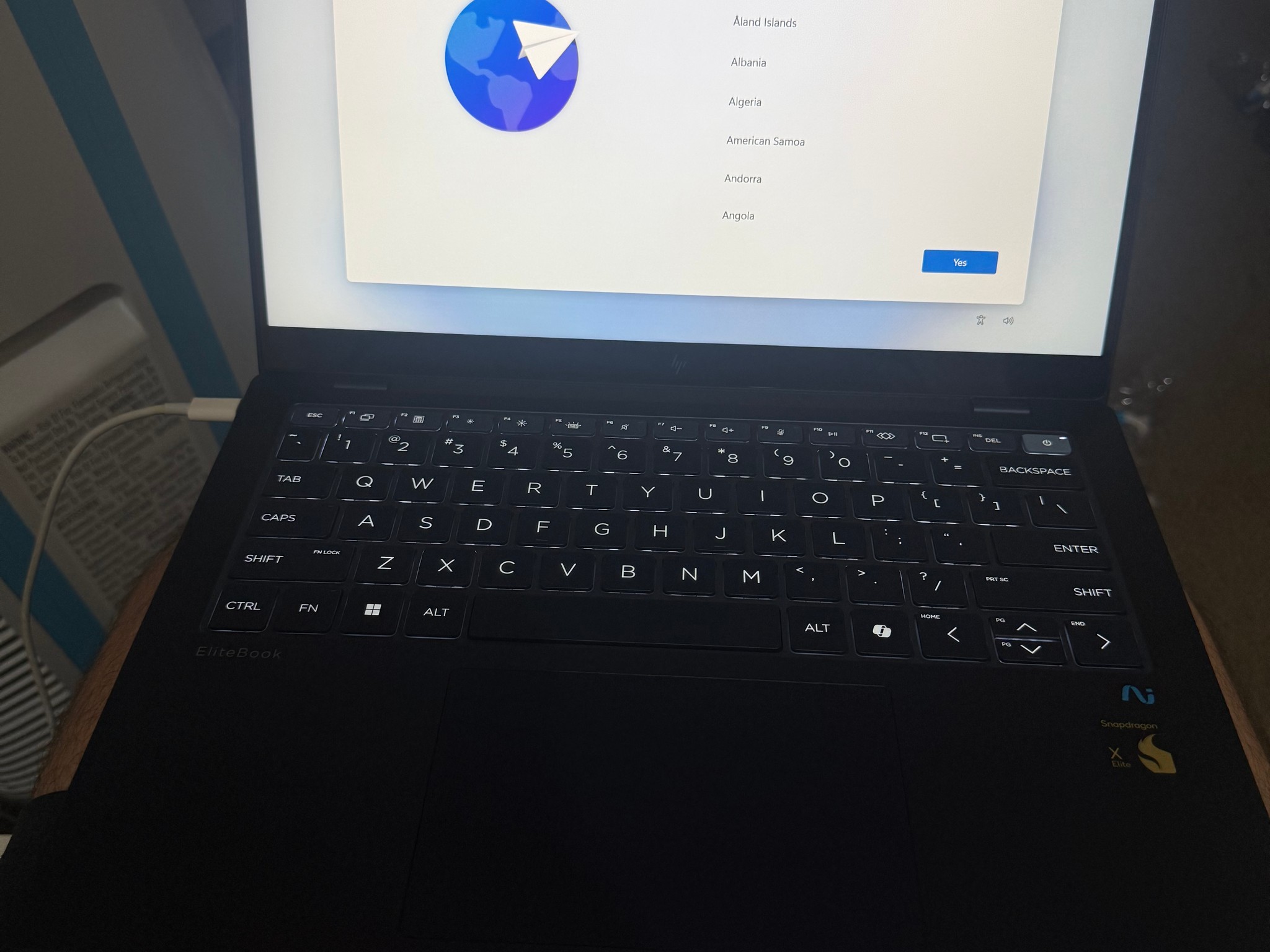HP Elitebook Ultra G1q 32GB DDR5 / SnapDragon X Elite