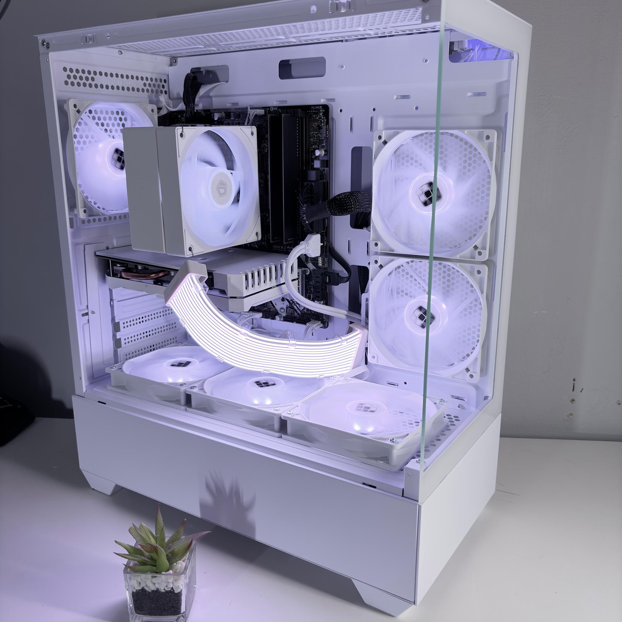 White Custom Gaming PC Build / I7 + 1660 Super /