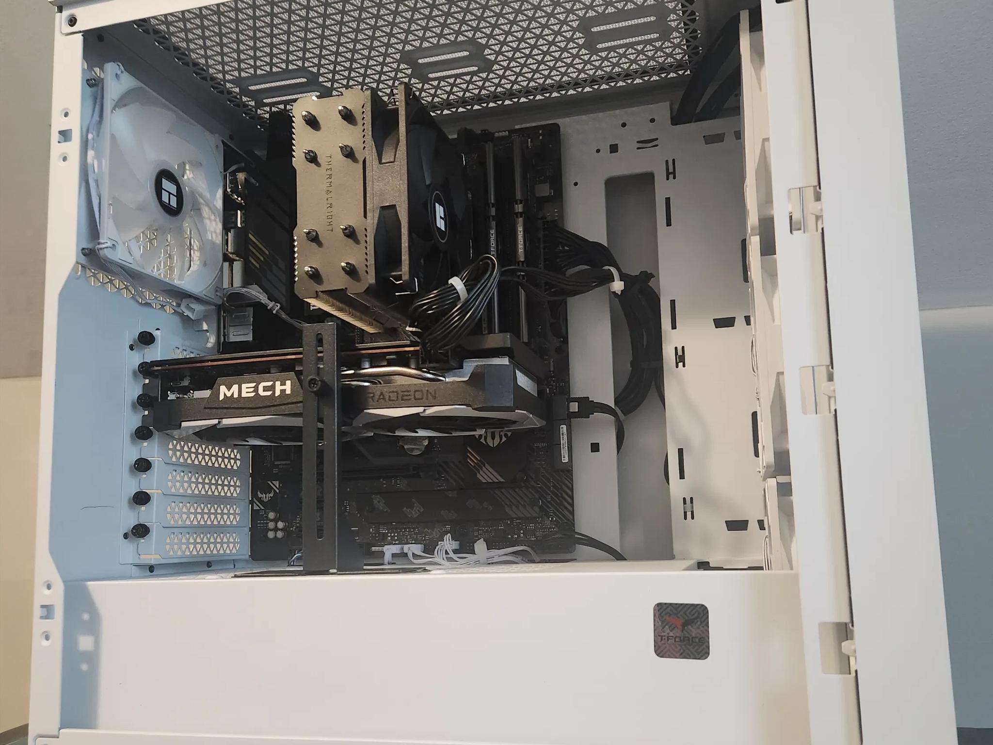 Great 1080p Gaming Driven by Ryzen and Radeon RX6600!