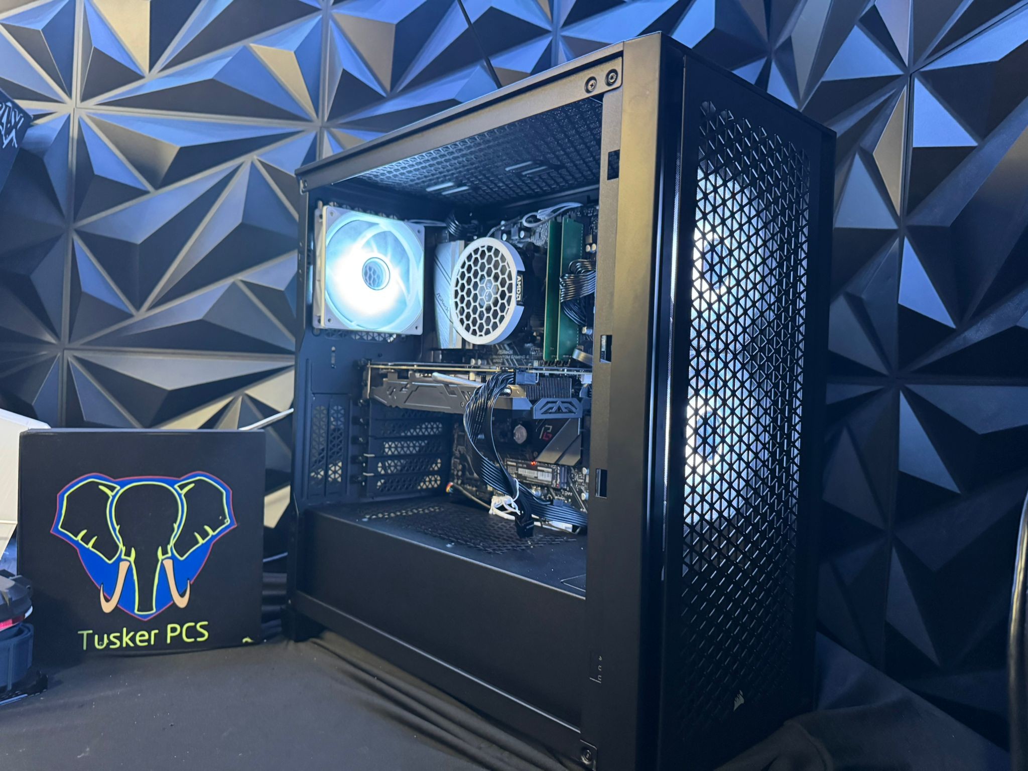 💸 The Budget Baddie 🖤🔥 Ryzen 5 3600 |RX 590 8 GB |16 GB DDR4| 1.25 TB SSD