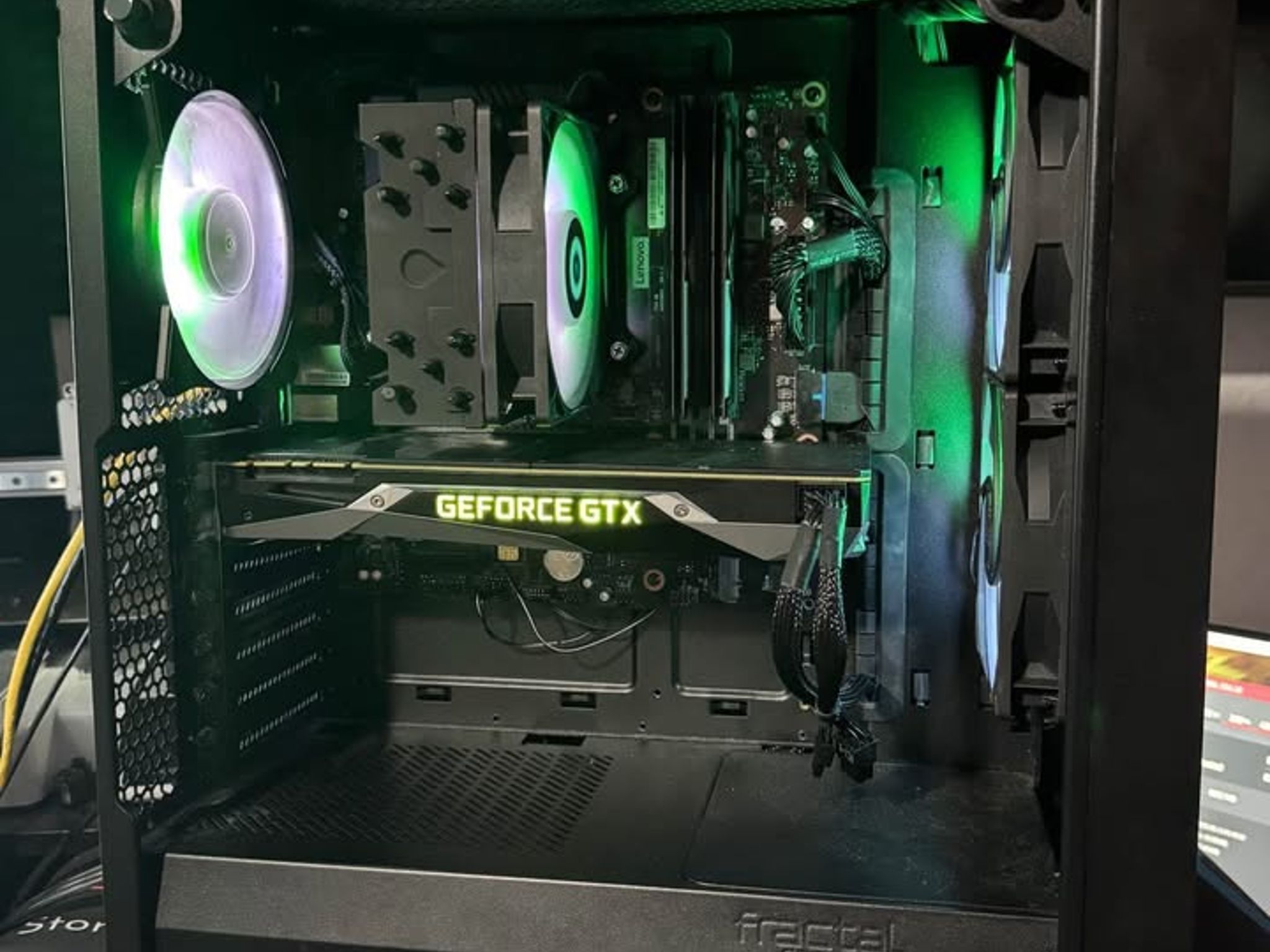 Gaming PC - Ryzen 5 4500 - GTX 1080 - 16GB DDR4 - 512GB SSD