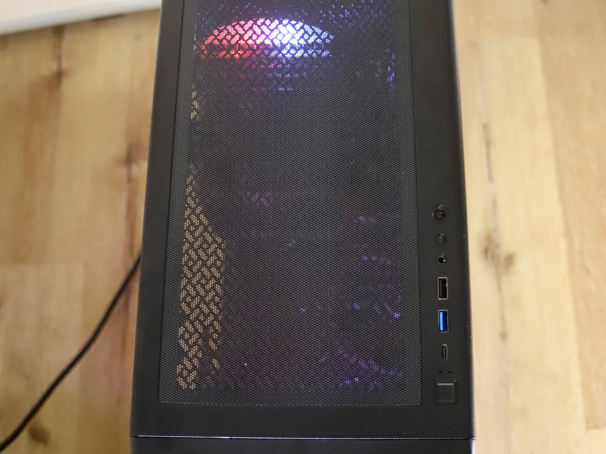 RYZEN 7 2700x, GTX 1070, 32gb Ram ARGB GAMING PC