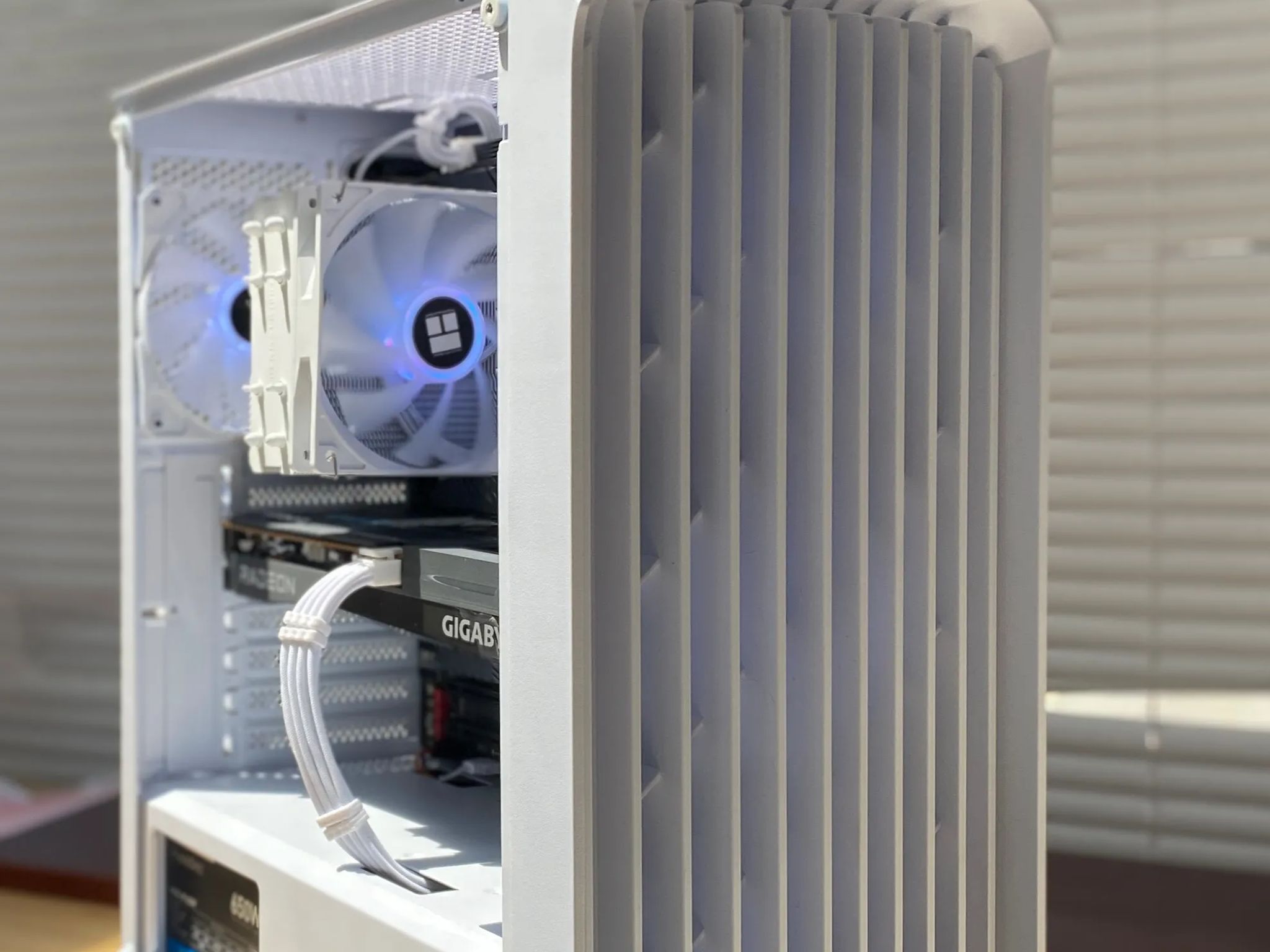 ⚪🔵DAYBREAK🔵⚪1080P Gaming and Streaming PC | AMD RX 6600, Intel Core i5, 16GB RAM, 512 NVME, 1TB SSD