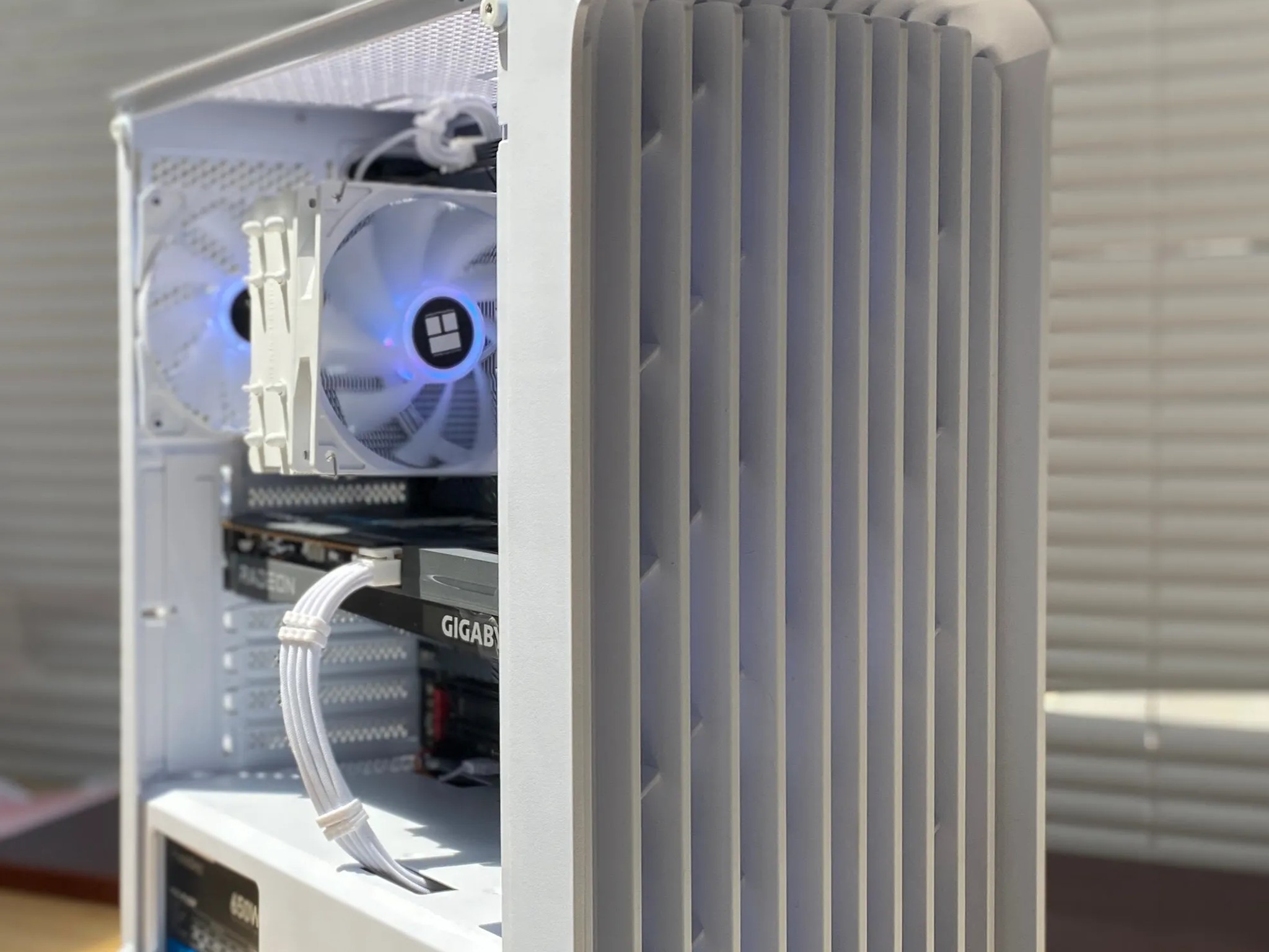 ⚪🔵DAYBREAK🔵⚪1080P Gaming and Streaming PC | AMD RX 6600, Intel Core i5, 16GB RAM, 512 NVME, 1TB SSD