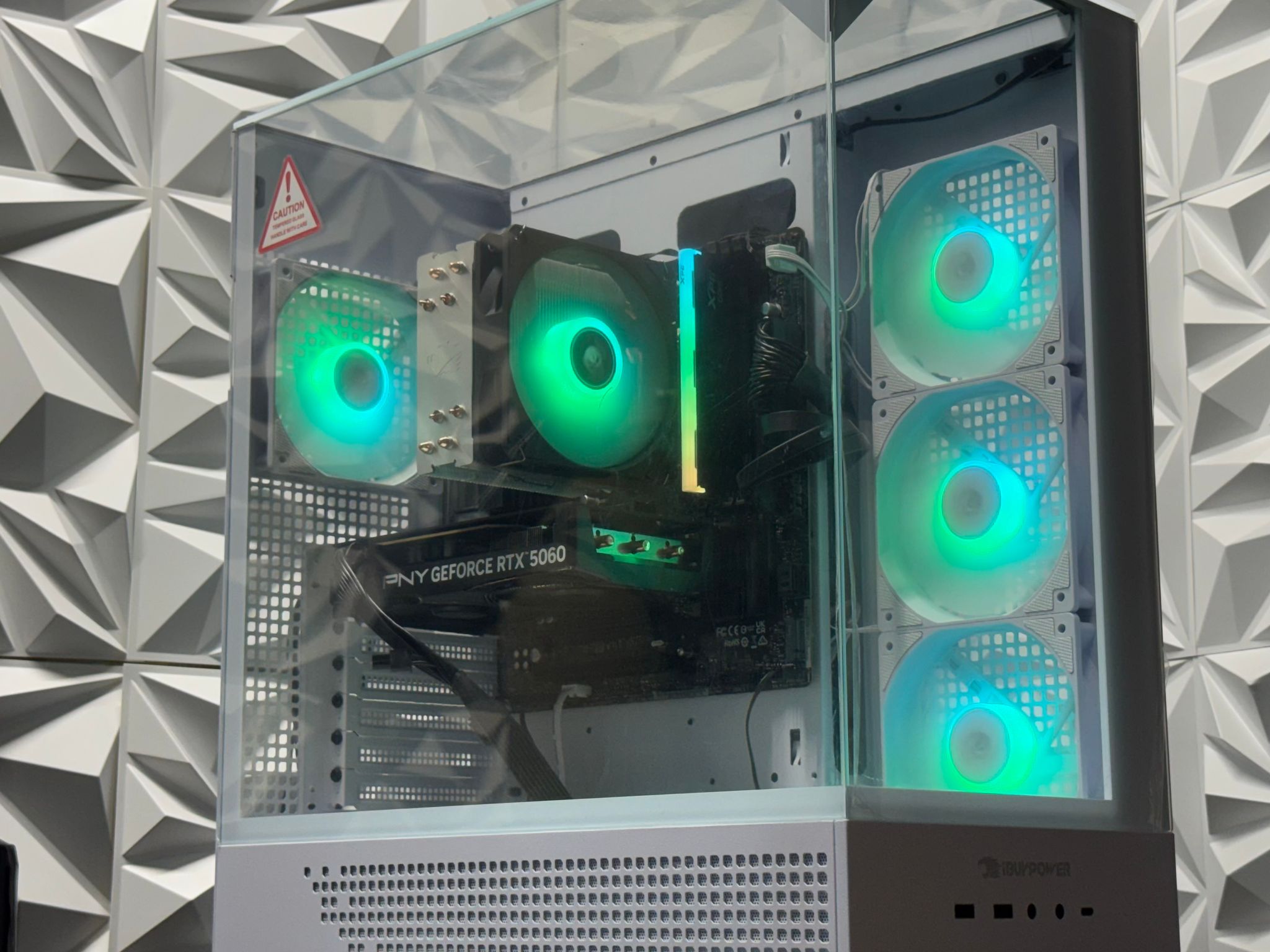 RTX 5060 / Ryzen 7 8700F / 16GB DDR5 Ram / 1TB SSD / Gaming Pc / Future proof /