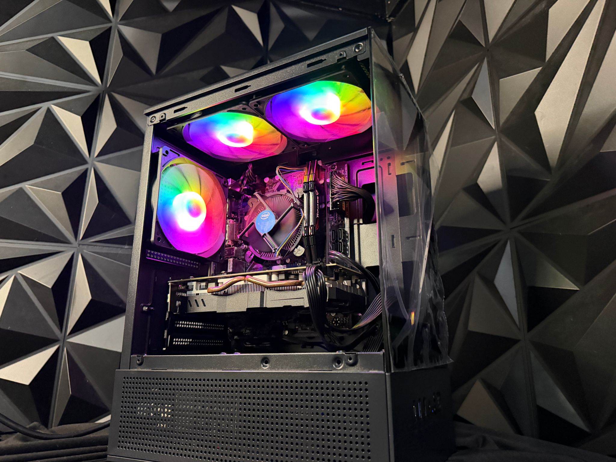 💜🔥 THE BUDGET BADDIE 🔥💜 i5 10500T| RX 580 | 16 GB DDR4| 500GB NVMe| 650W PSU