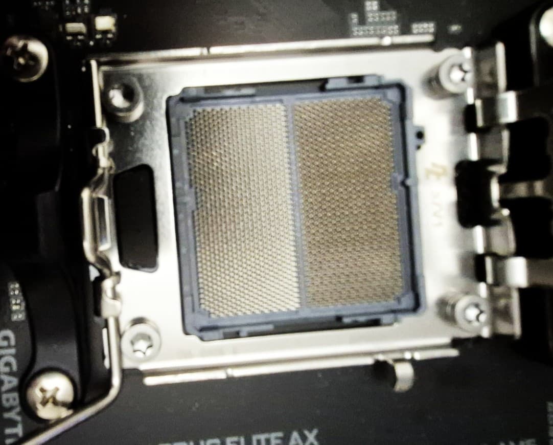 Gigabyte X670 AORUS ELITE AX AM5 Motherboard, Ryzen 9 7950X CPU, 64GB RAM G.Skill Trident Z5 RGB RGB