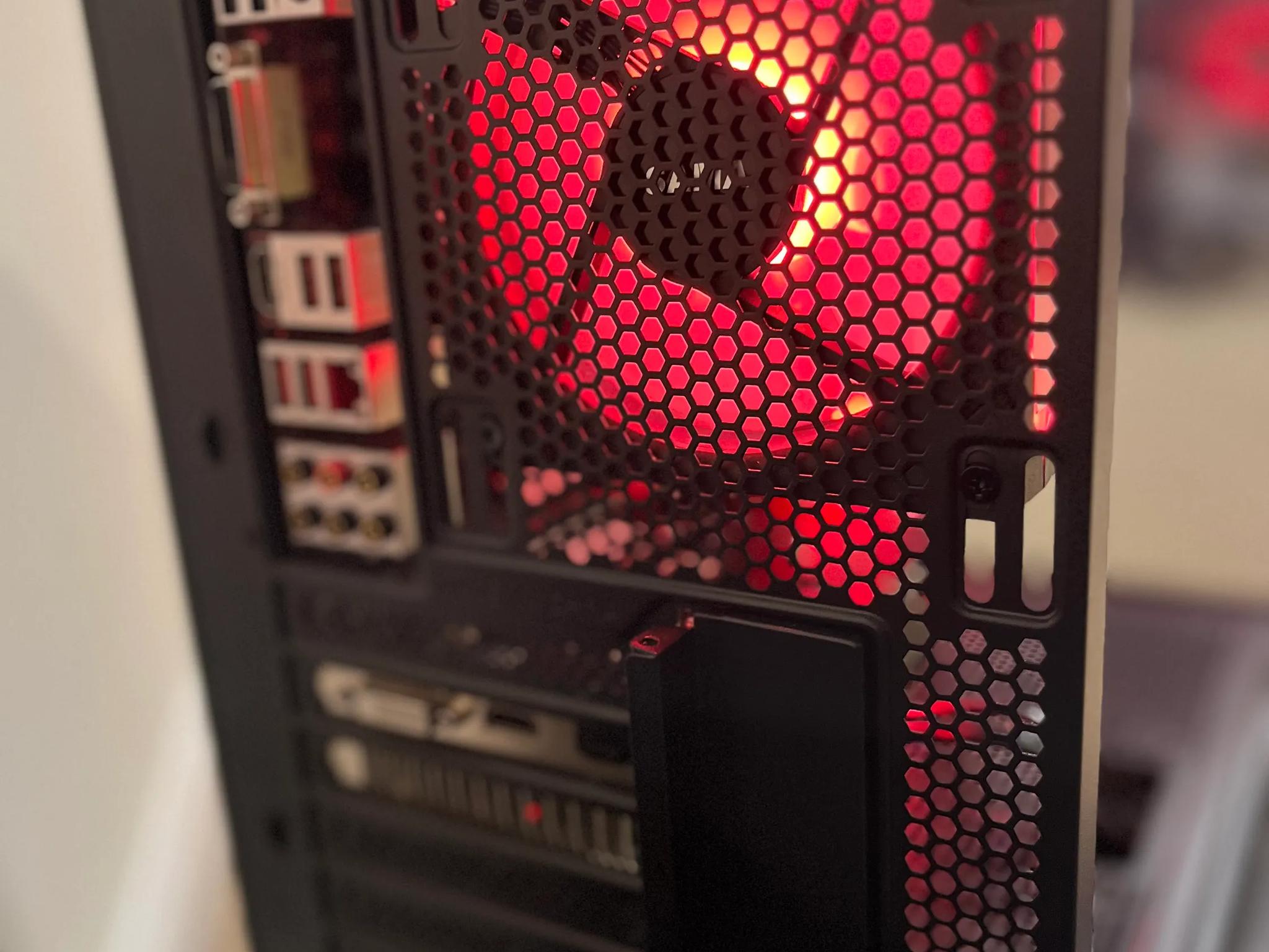 CUSTOM GAMING PC (Fortnite ready!) AMD 3600x 4.2 GHz AMD RX550 1080p High/Medium.