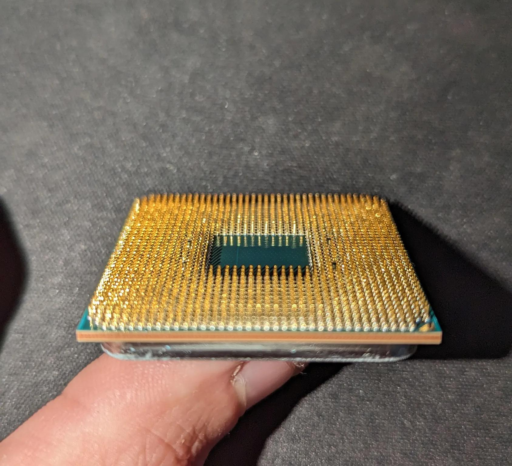 USED AMD Ryzen 7 5800X3D