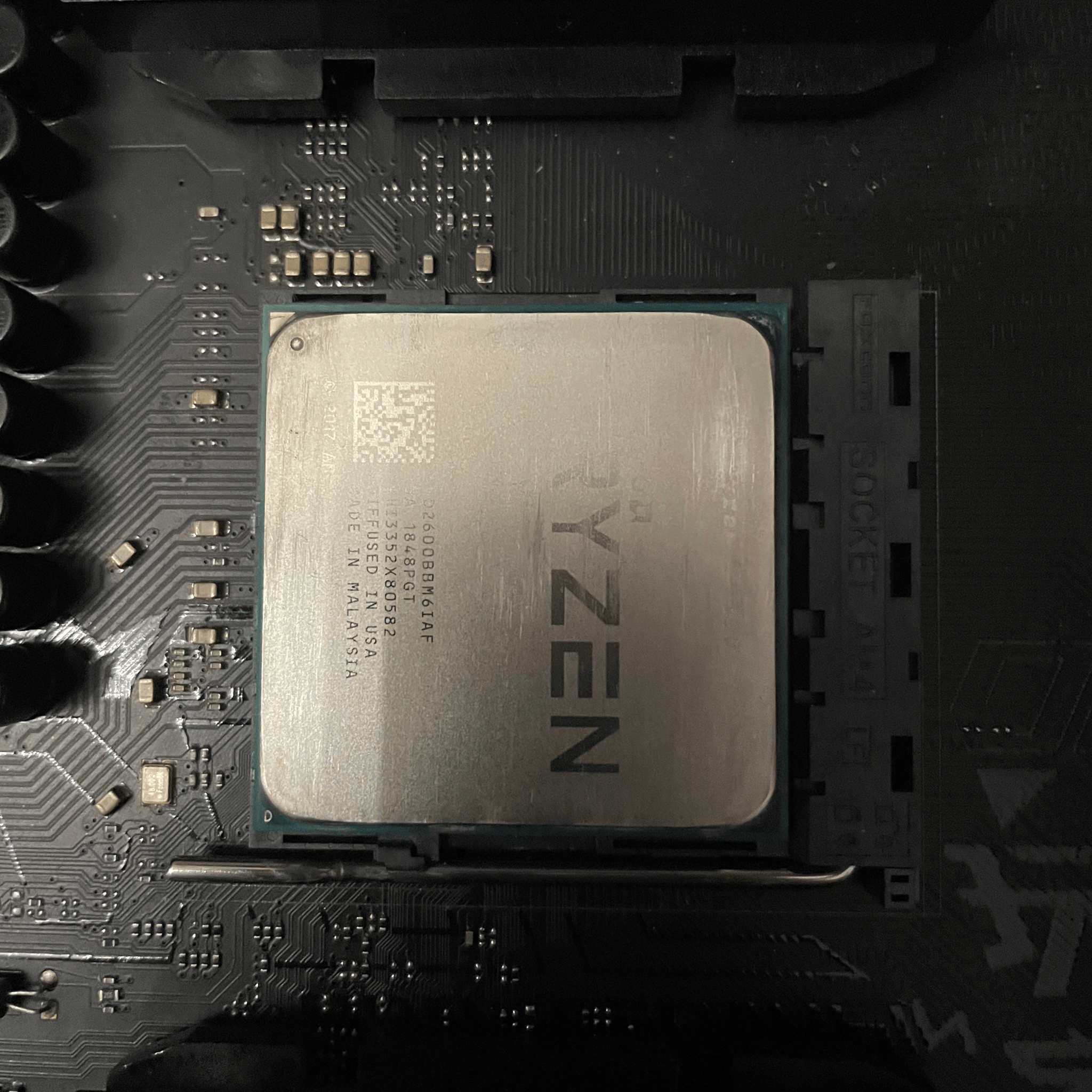 Used Ryzen 5 2600 cpu , ASUS ROG Strix B450-f mobo, and 16gb 3200 Corsair Vengeance LPX ram