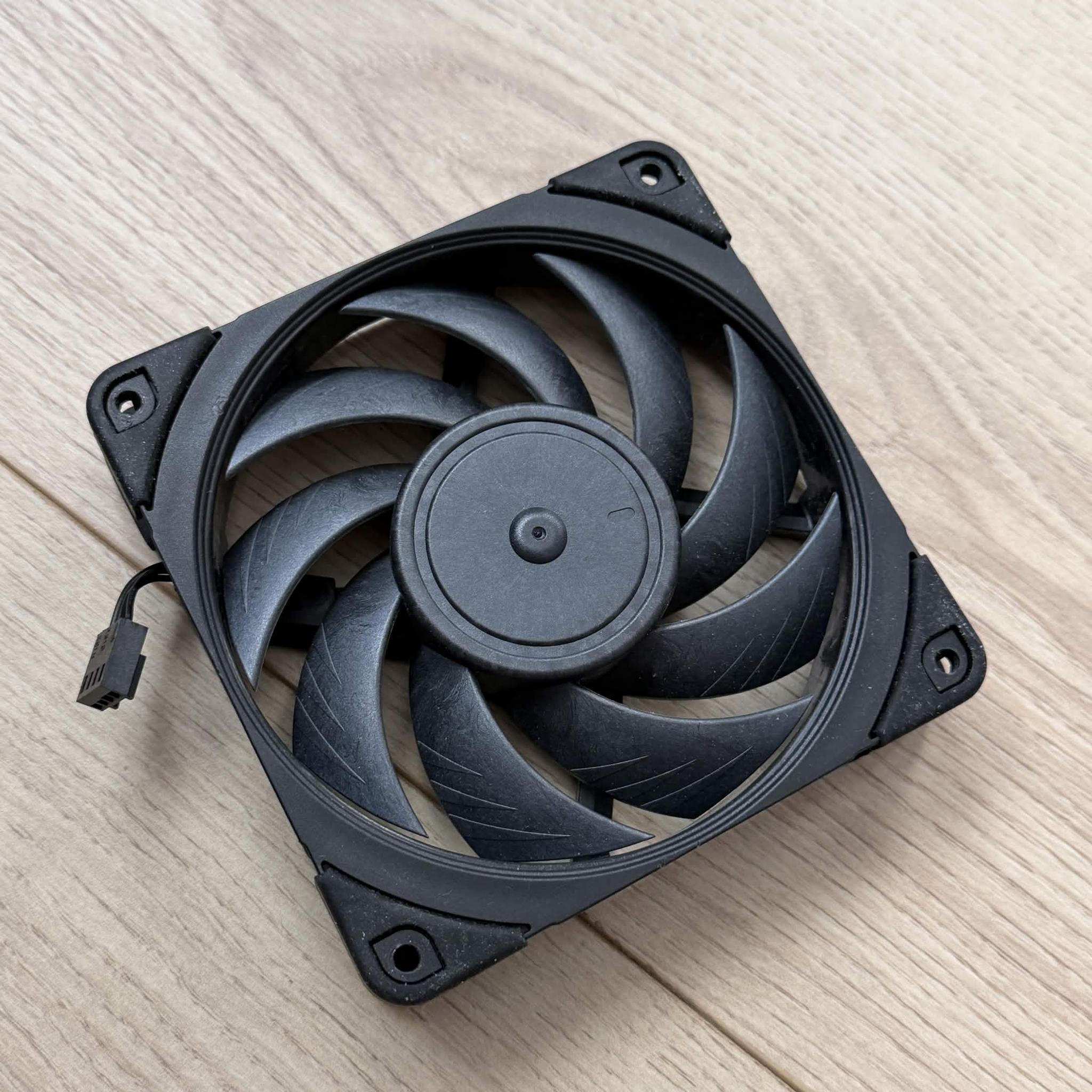 4x FANS NOCTUA NF-A12x25 PWM CHROMAX Fans G1