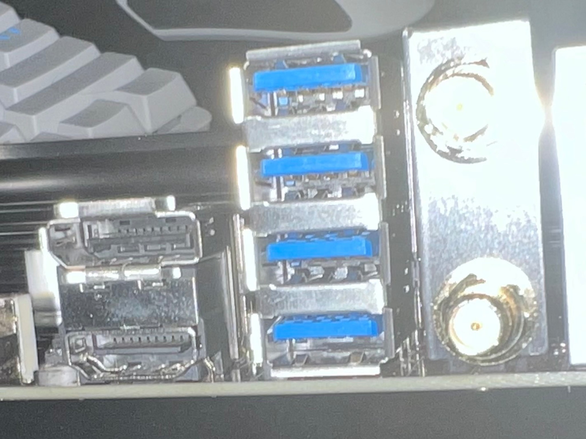 GIGABYTE B550M DS3H AC - Motherboard AM4 AMD/B550/Micro ATX/Dual M.2/SATA 6Gb/s/USB 3.2