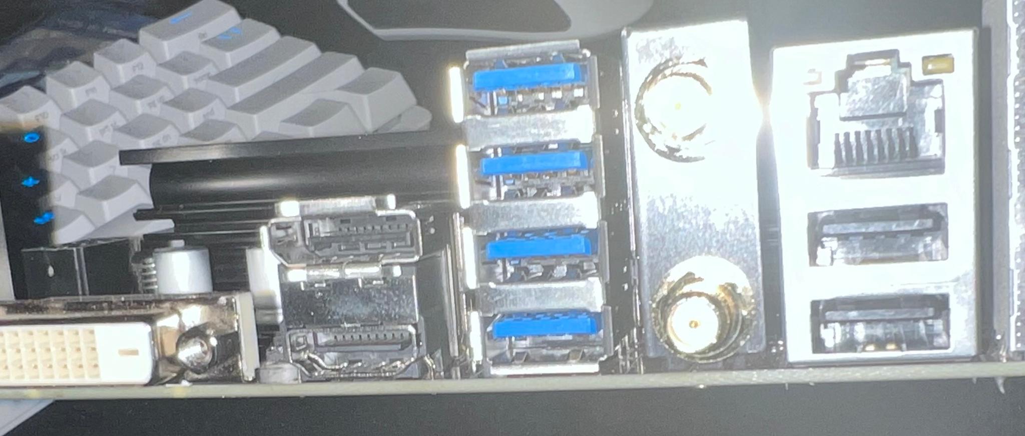 GIGABYTE B550M DS3H AC - Motherboard AM4 AMD/B550/Micro ATX/Dual M.2/SATA 6Gb/s/USB 3.2