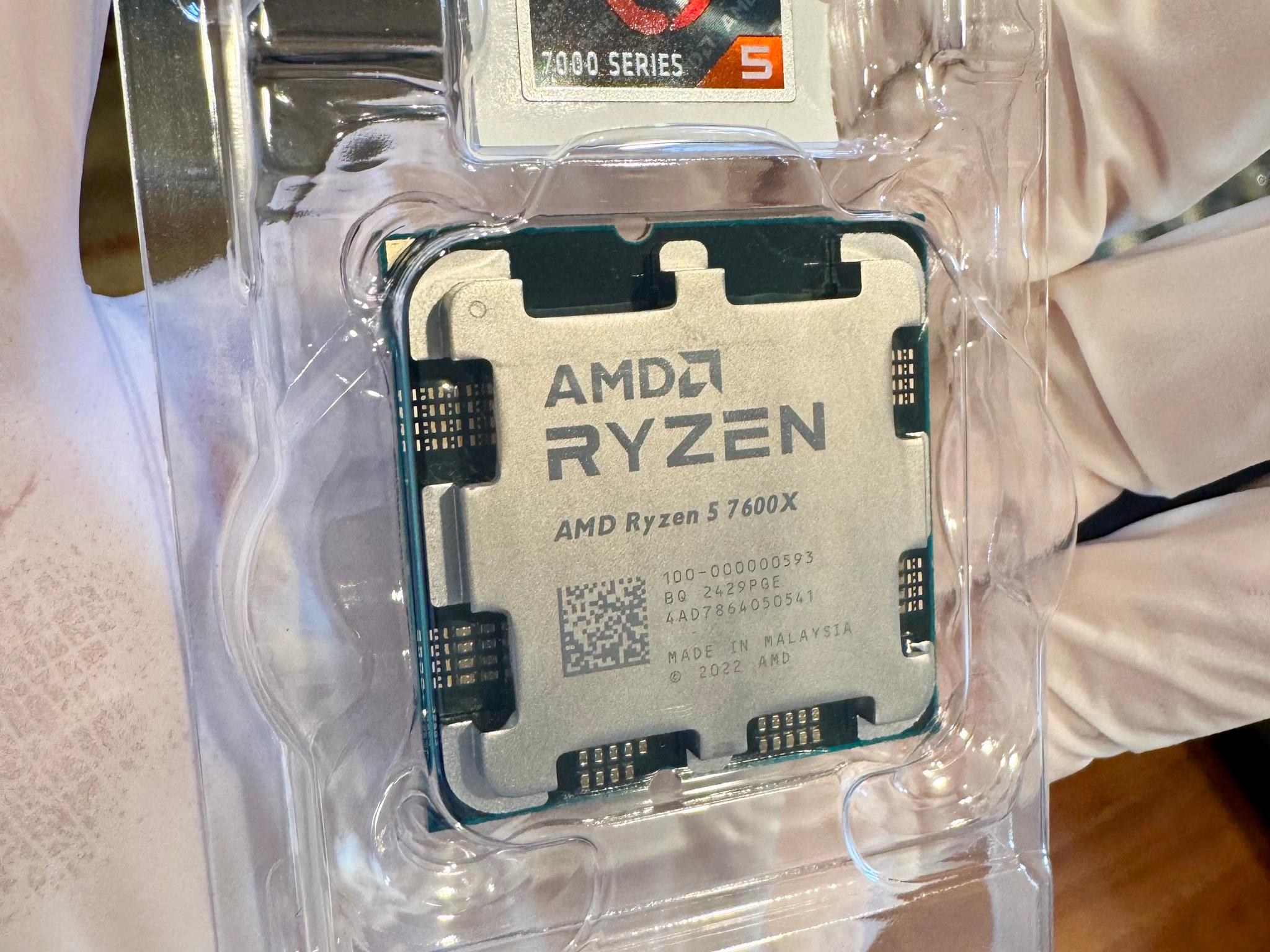 AMD Ryzen 5 7600X