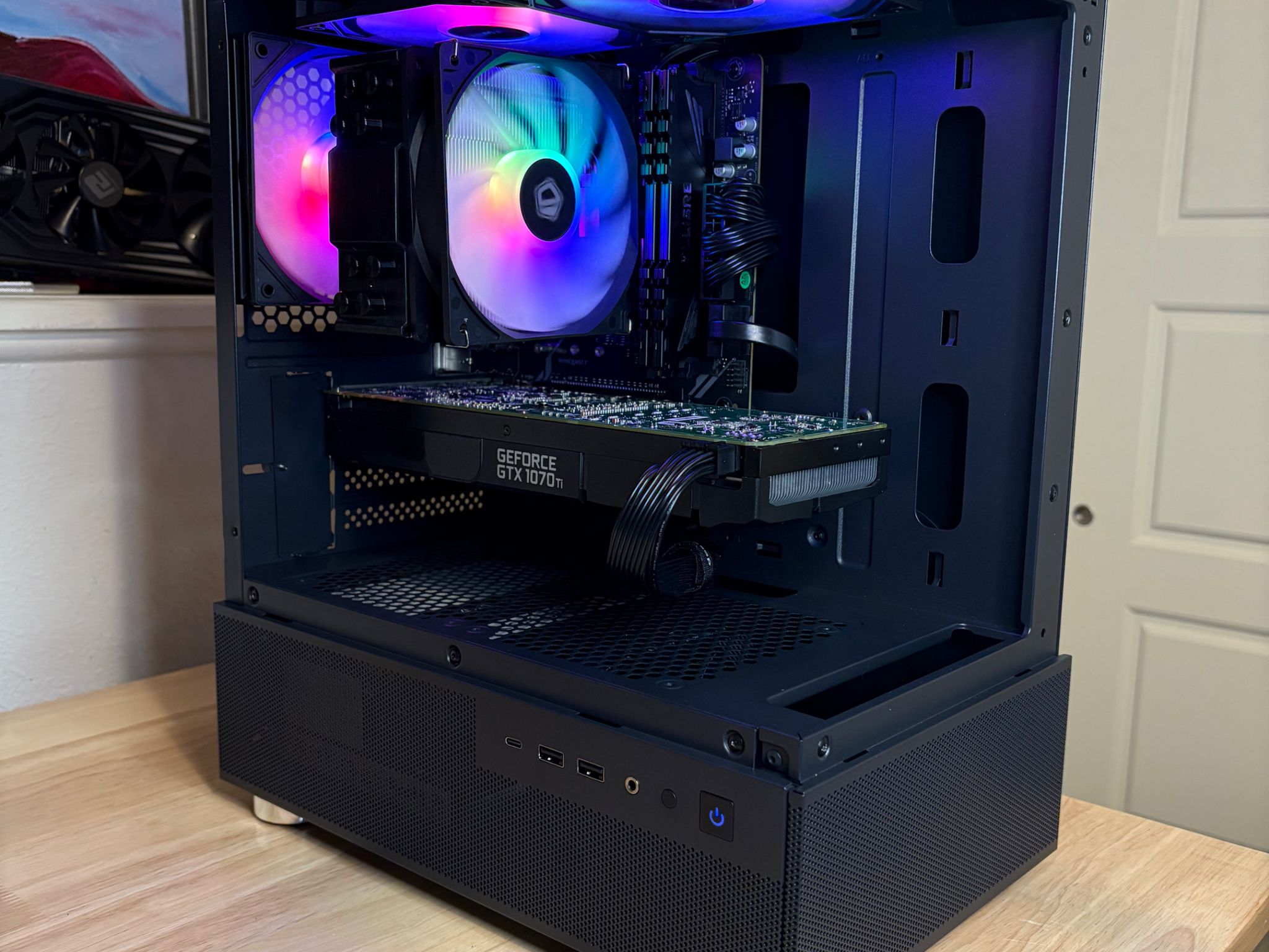 GTX 1070 Ti + Ryzen 5 2600