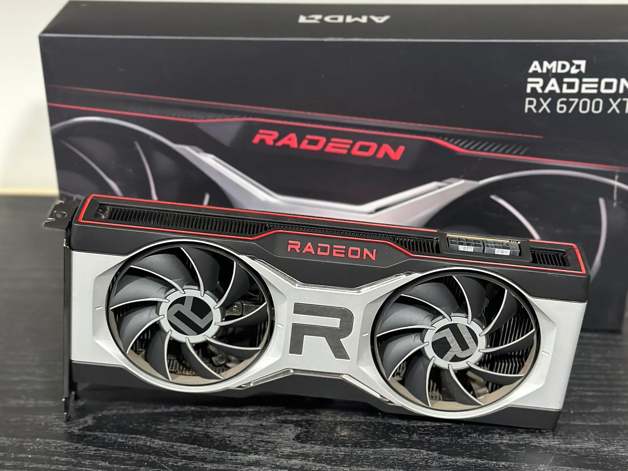 AMD Radeon RX 6700 xt -12 GB GDDR6 - pCie 4.0 Graphics Card