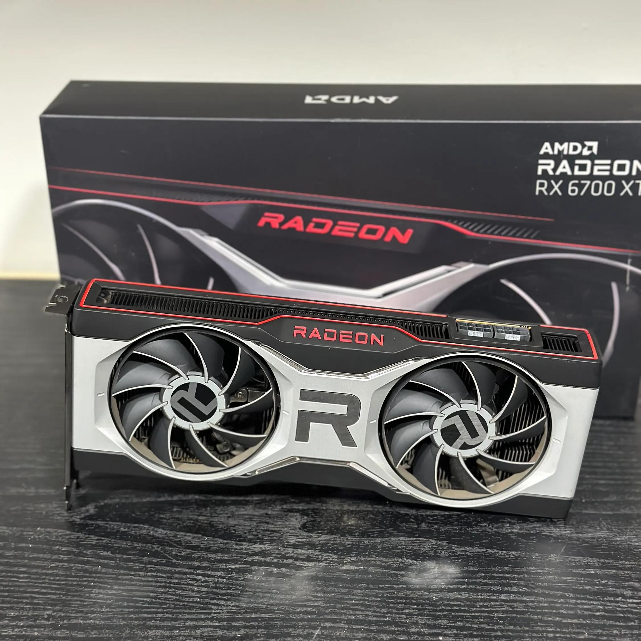 AMD Radeon RX 6700 xt -12 GB GDDR6 - pCie 4.0 Graphics Card