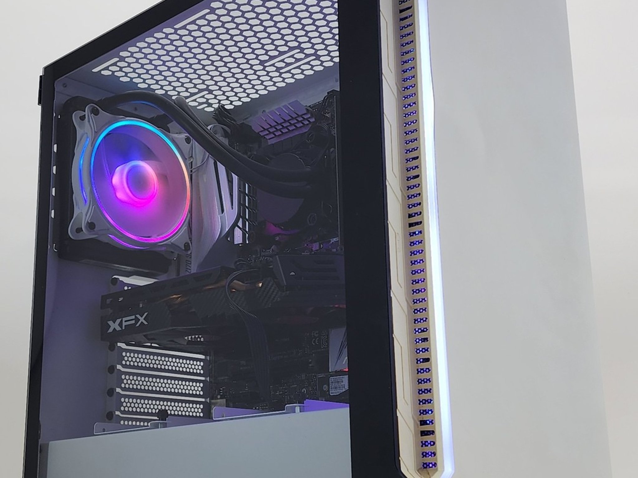 Gaming PC i7-6700K 16GB RAM 512GB SSD RX 580 8GB Windows 11 Computer