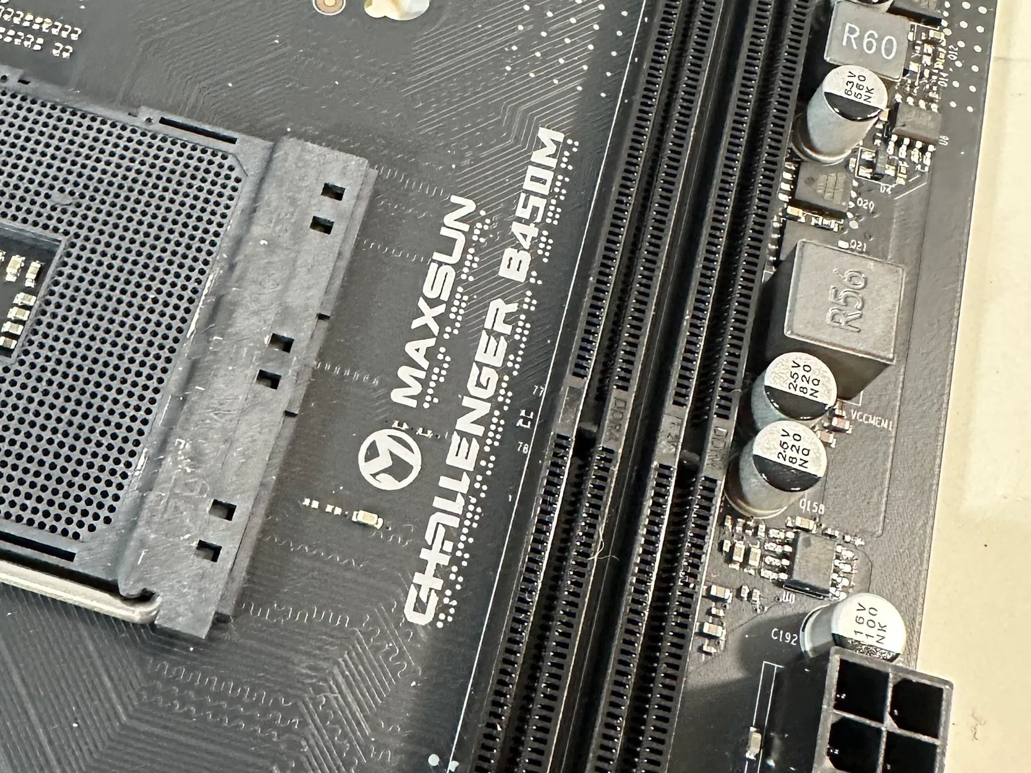 Maxsun Challenger B450M AM4 Micro ATX Motherboard W/ Box and Accessories